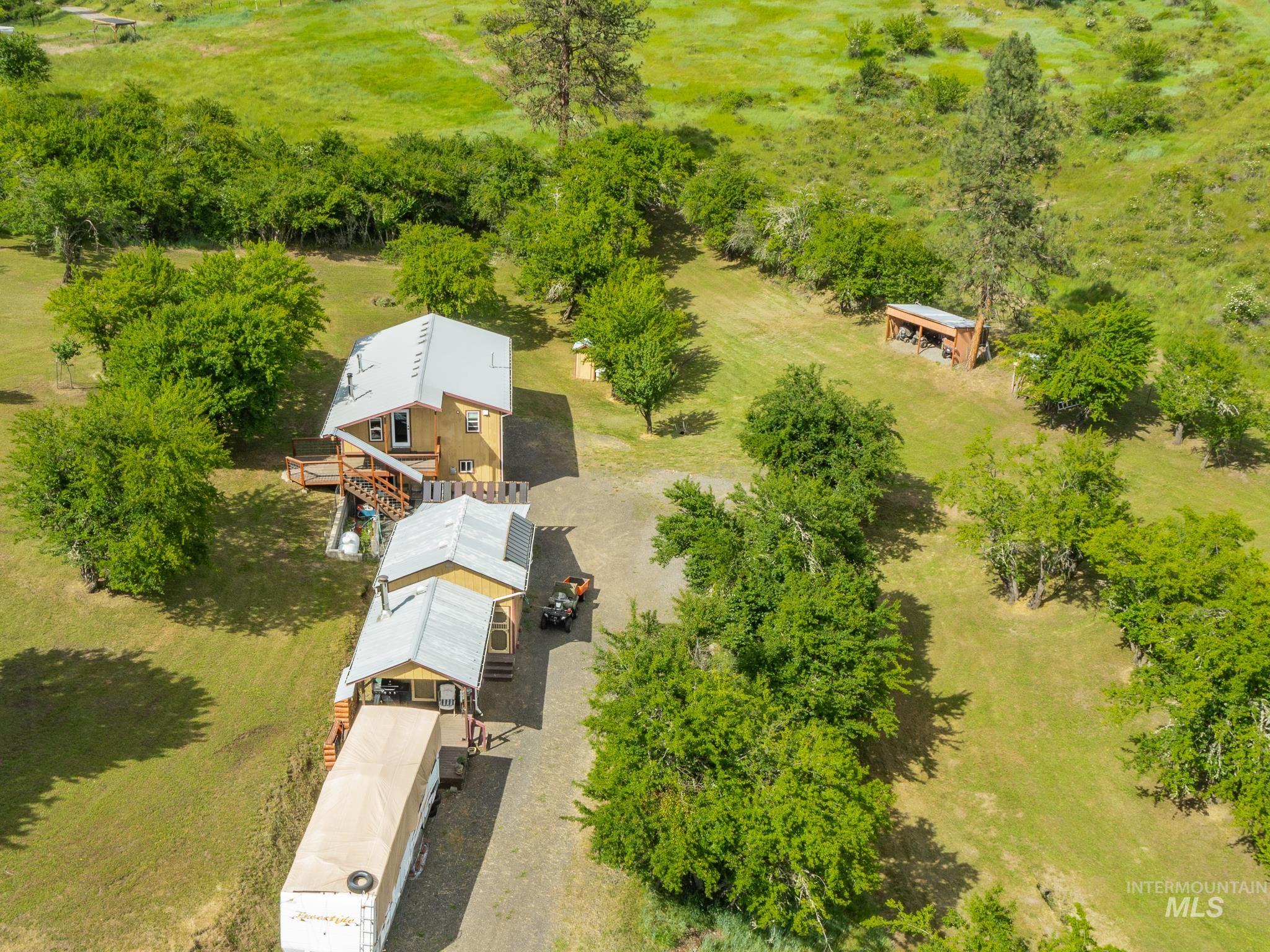 216 Ferguson Road, Harpster, Idaho 83552, 2 Bedrooms, 3 Bathrooms, Residential For Sale, Price $399,000,MLS 98990442