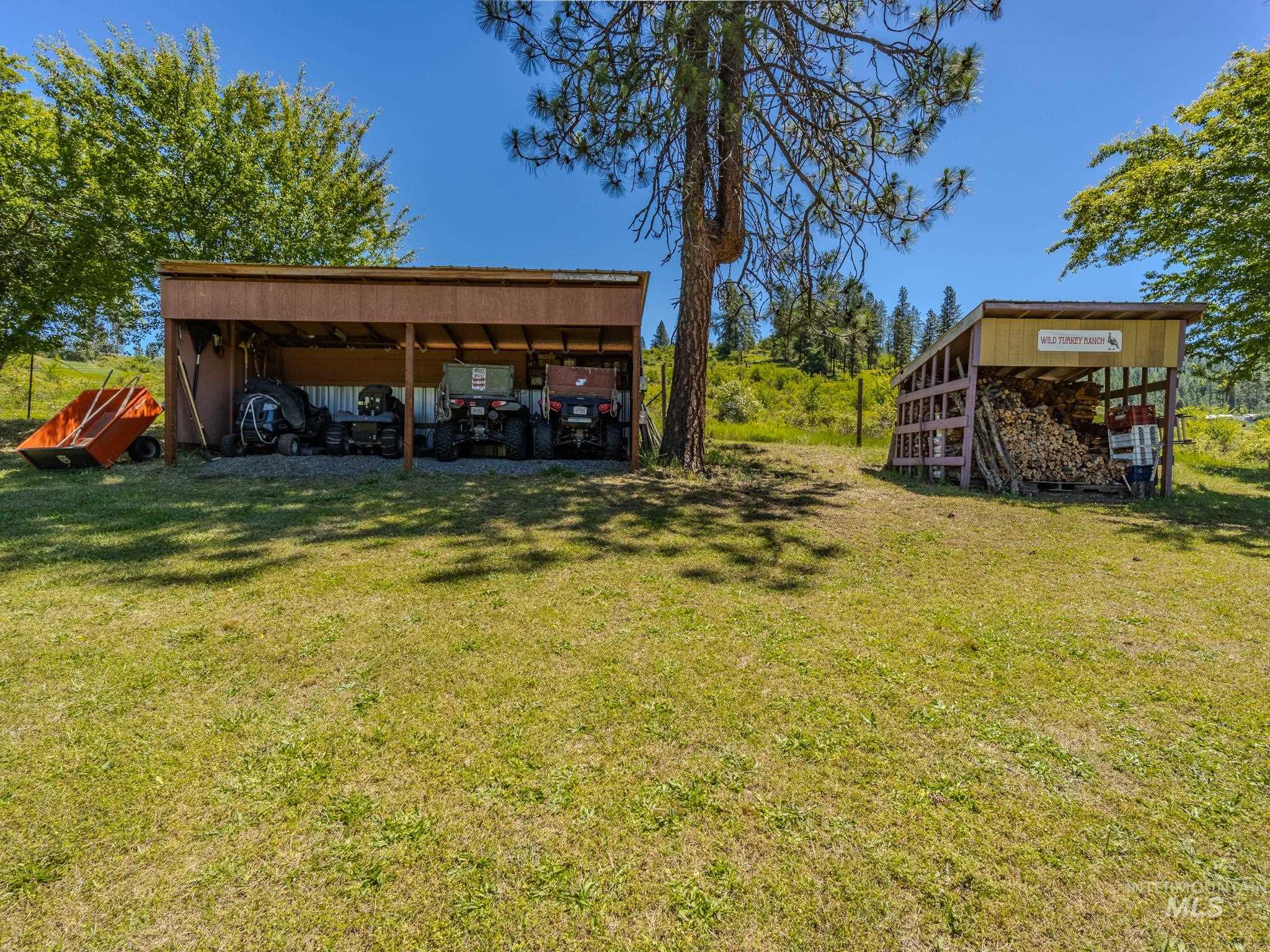 216 Ferguson Road, Harpster, Idaho 83552, 2 Bedrooms, 3 Bathrooms, Residential For Sale, Price $399,000,MLS 98990442
