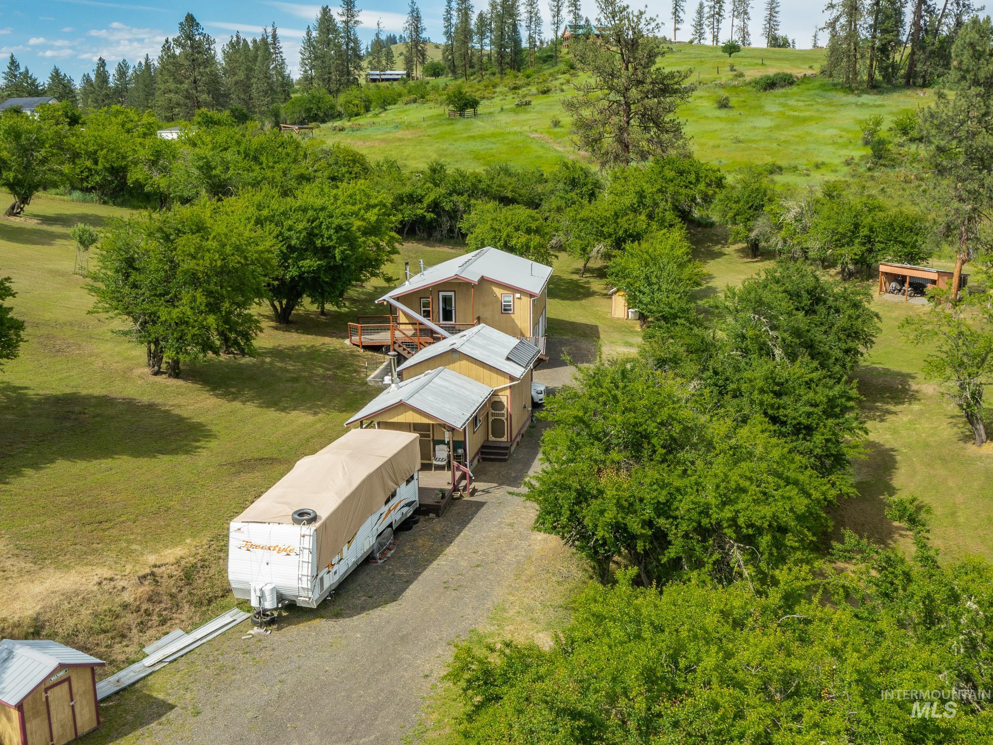 216 Ferguson Road, Harpster, Idaho 83552, 2 Bedrooms, 3 Bathrooms, Residential For Sale, Price $399,000,MLS 98990442