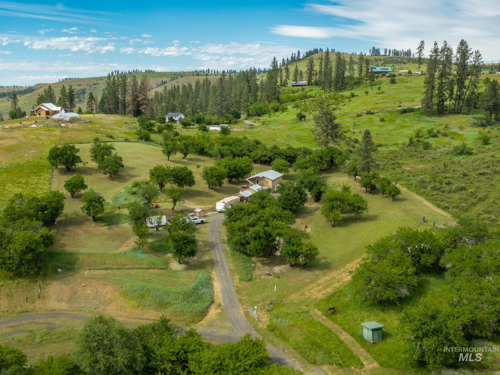 216 Ferguson Road, Harpster, Idaho 83552, 2 Bedrooms, 3 Bathrooms, Residential For Sale, Price $399,000,MLS 98990442