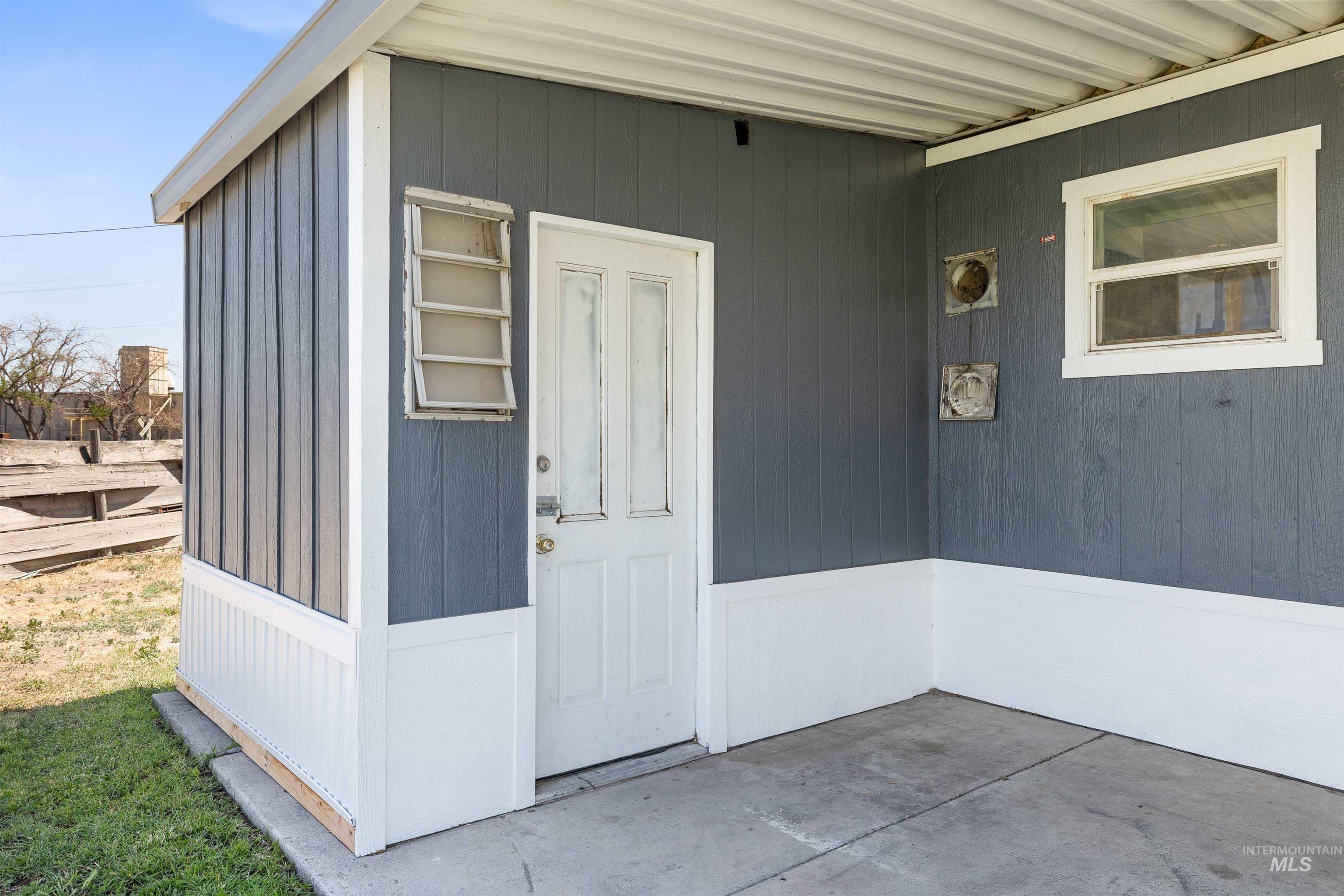 33 Manor Dr. #26, Buhl, Idaho 83316, 2 Bedrooms, 1 Bathroom, Residential For Sale, Price $45,000,MLS 98990445