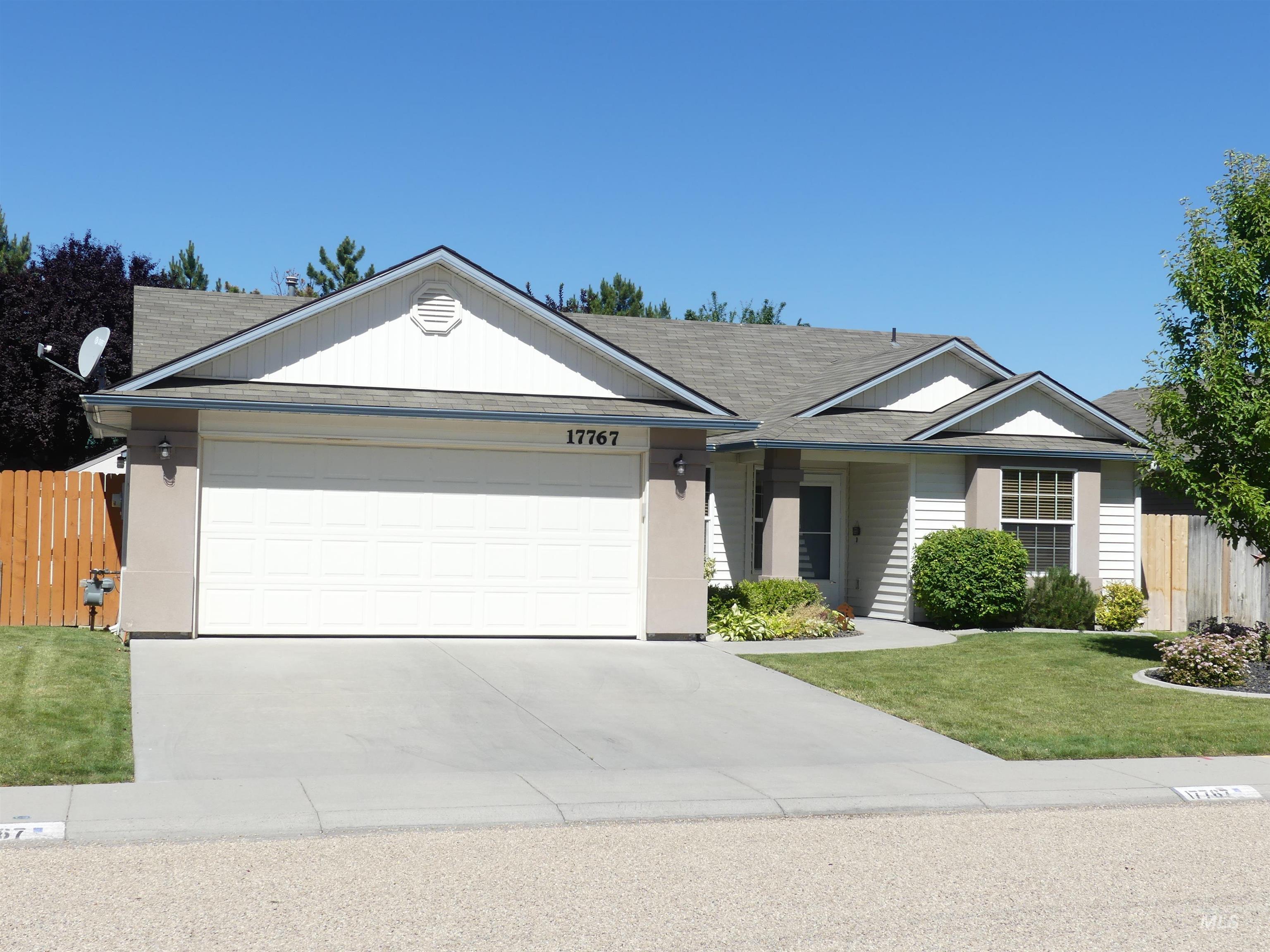 17767 Monarch Way, Nampa, Idaho 83687, 3 Bedrooms, 2 Bathrooms, Residential For Sale, Price $368,900,MLS 98990449