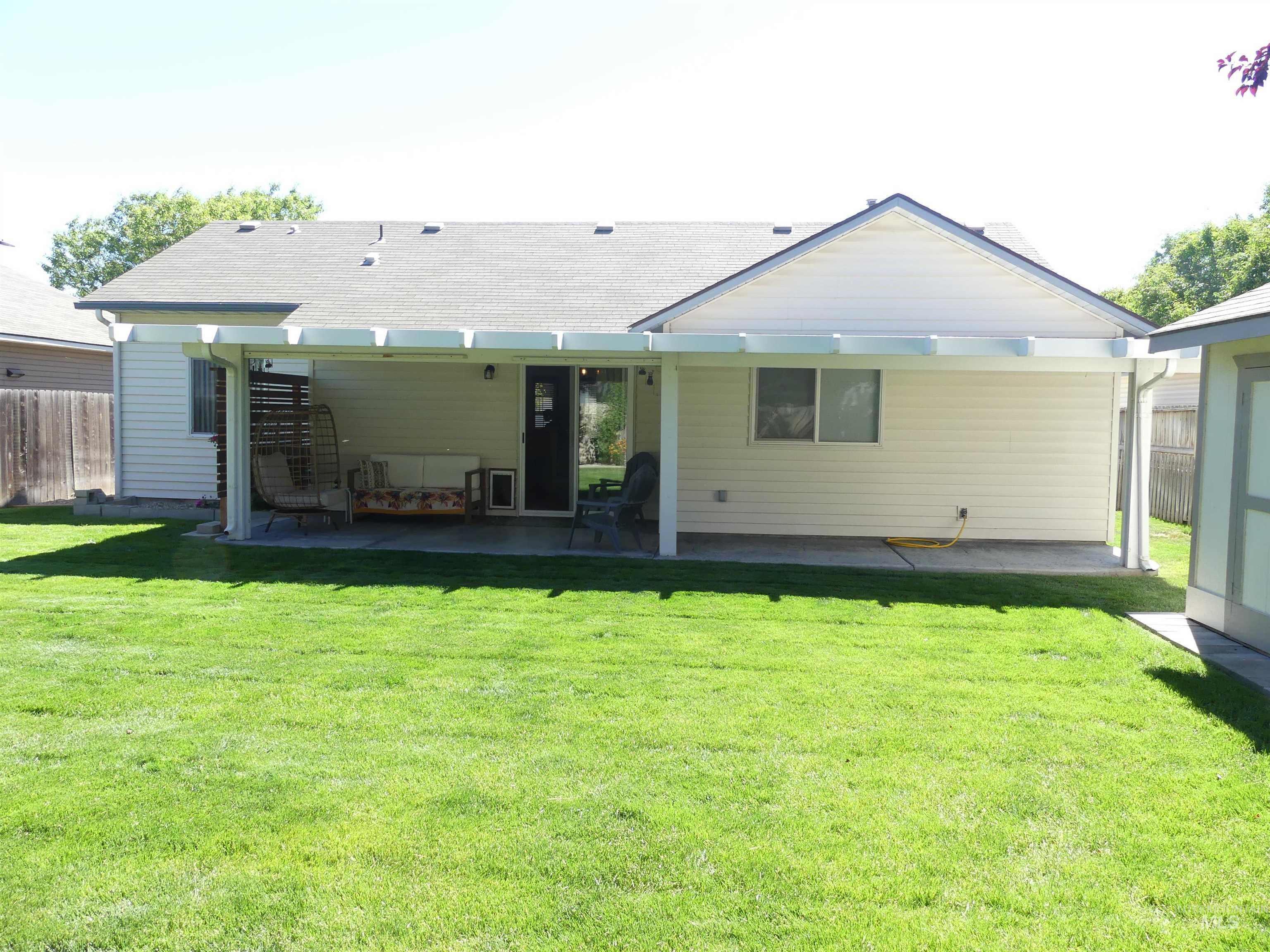 17767 Monarch Way, Nampa, Idaho 83687, 3 Bedrooms, 2 Bathrooms, Residential For Sale, Price $368,900,MLS 98990449