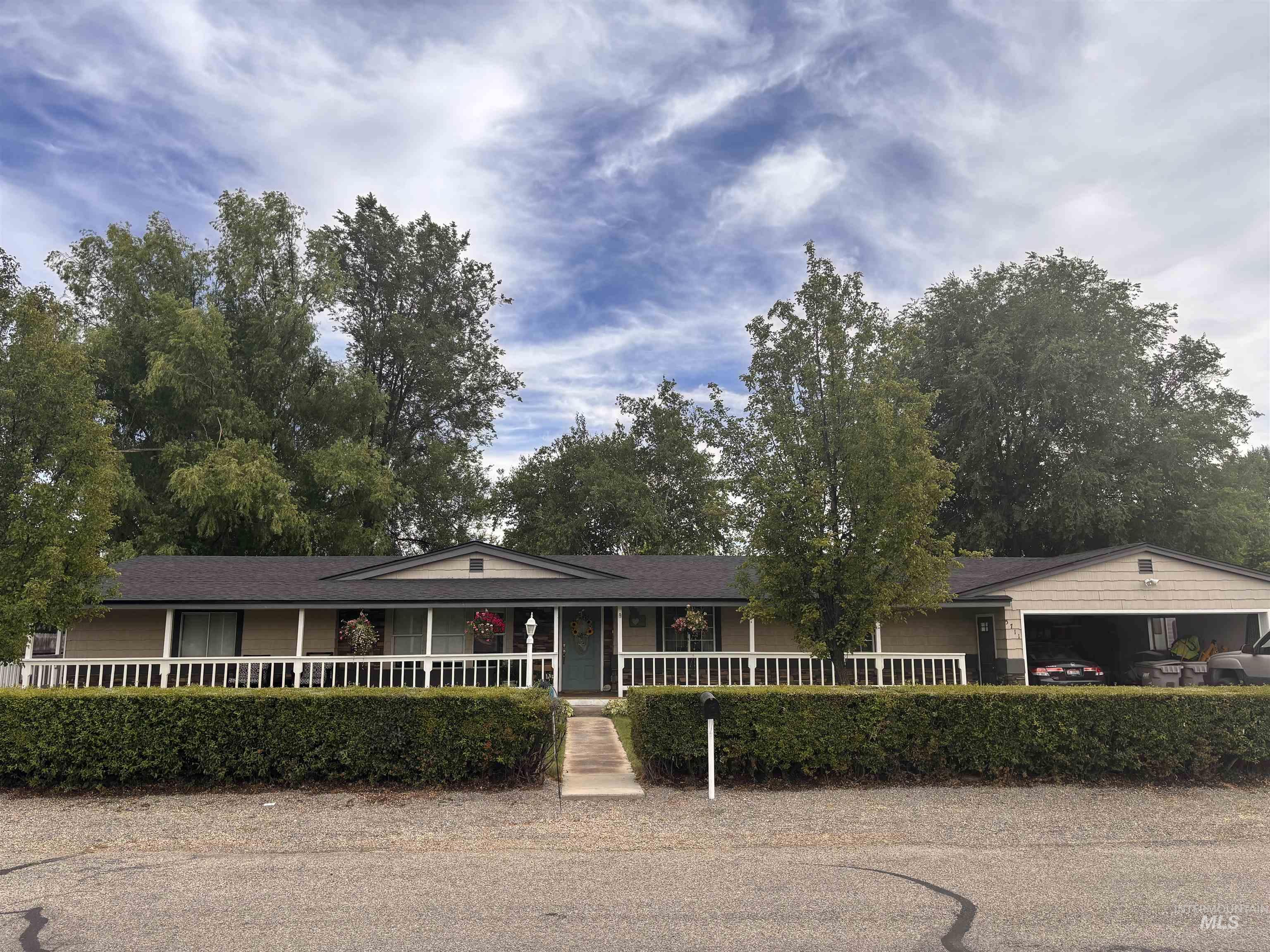 5711 W Elmer St., Boise, Idaho 83703, 4 Bedrooms, 2 Bathrooms, Residential For Sale, Price $625,000, 98990450