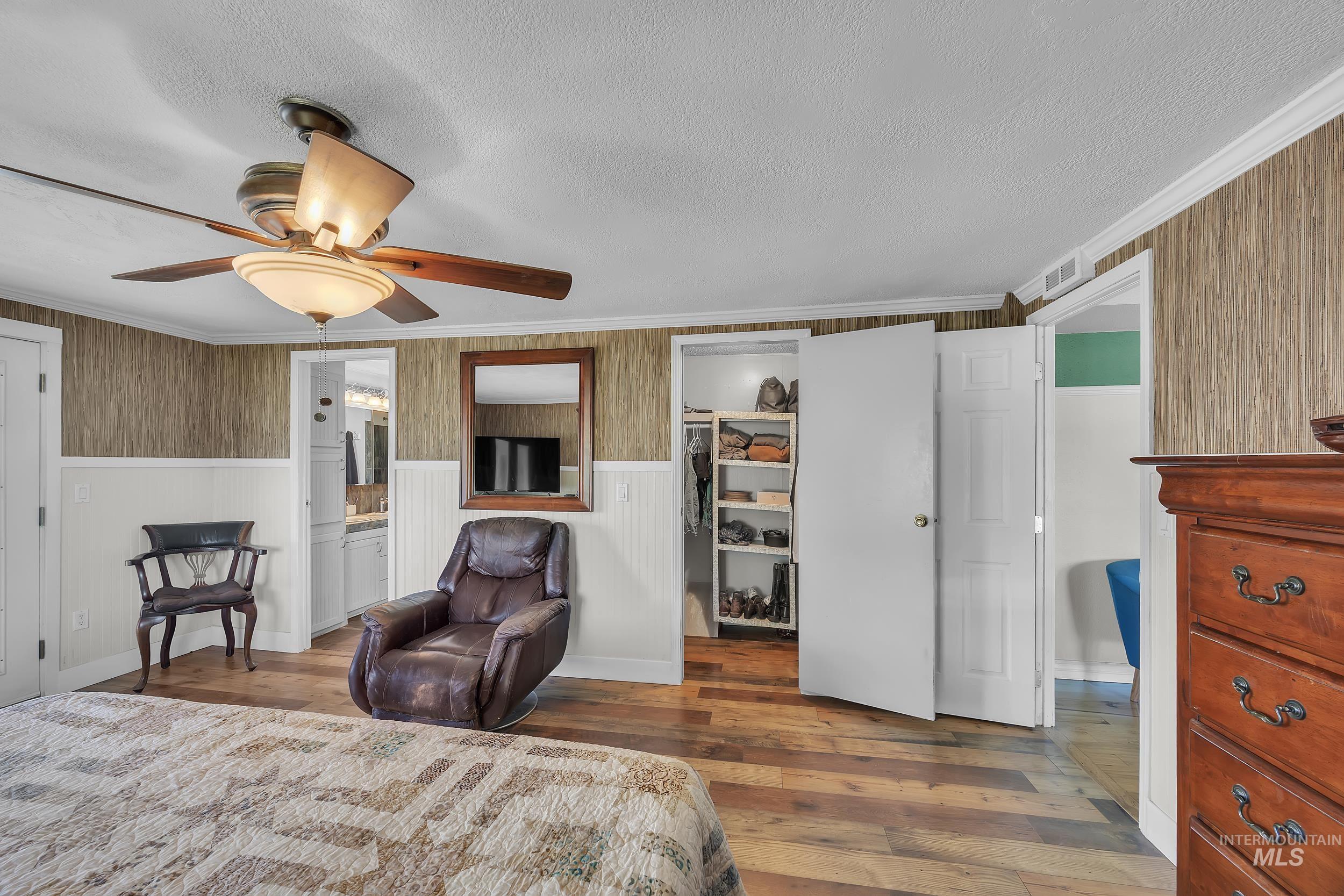 5711 W Elmer St., Boise, Idaho 83703, 4 Bedrooms, 2 Bathrooms, Residential For Sale, Price $599,900,MLS 98990450