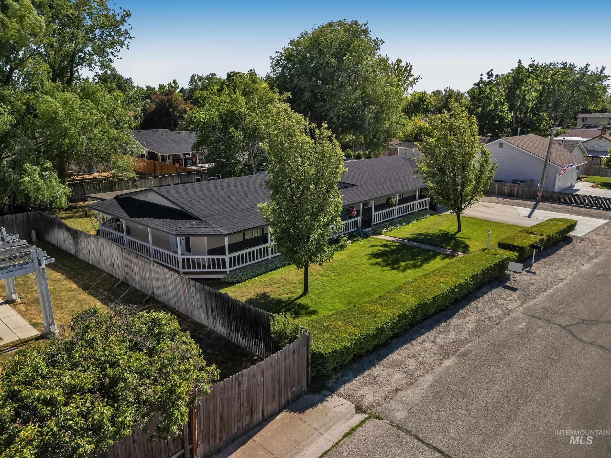 5711 W Elmer St., Boise, Idaho 83703, 4 Bedrooms, 2 Bathrooms, Residential For Sale, Price $599,900,MLS 98990450