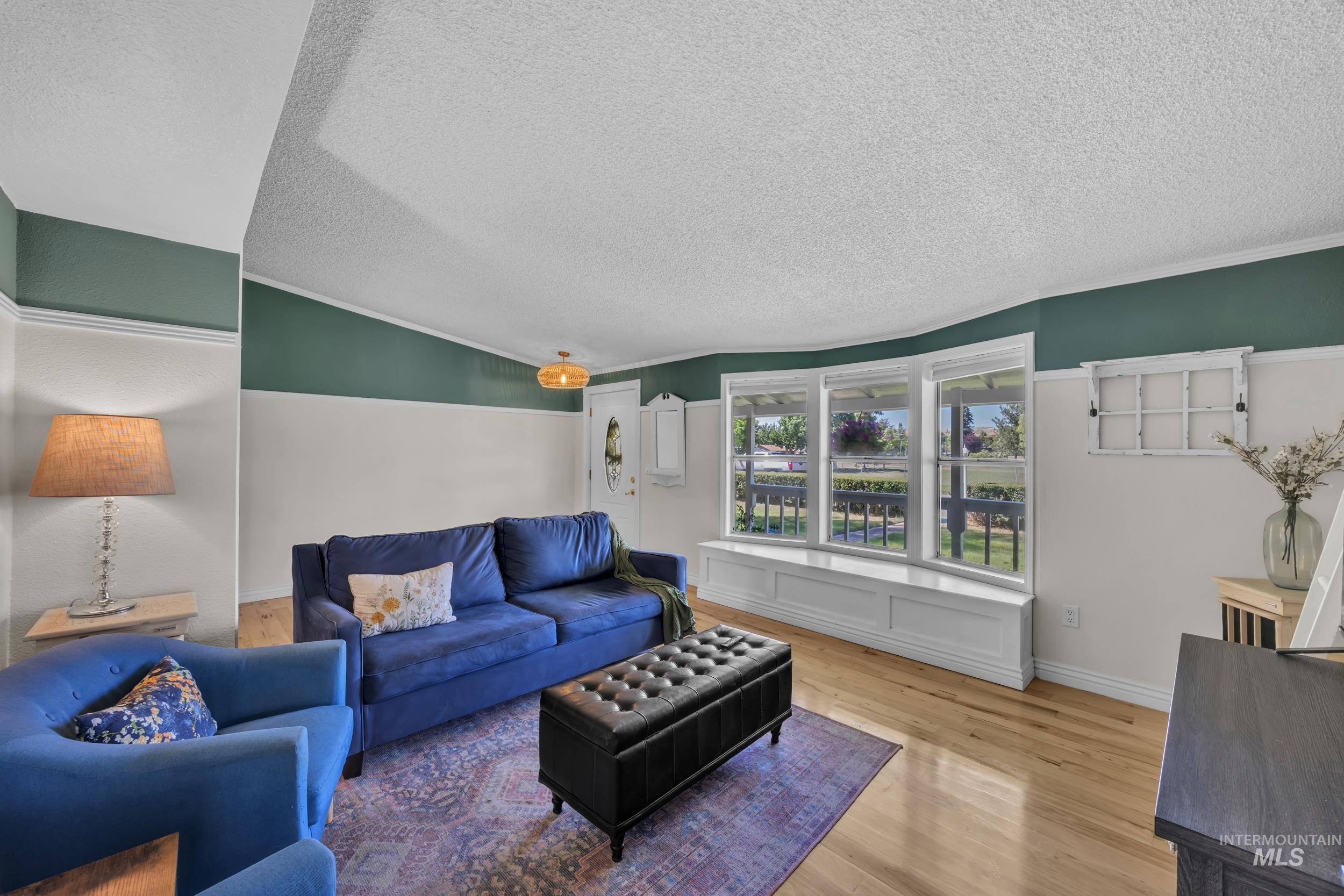 5711 W Elmer St., Boise, Idaho 83703, 4 Bedrooms, 2 Bathrooms, Residential For Sale, Price $599,900,MLS 98990450