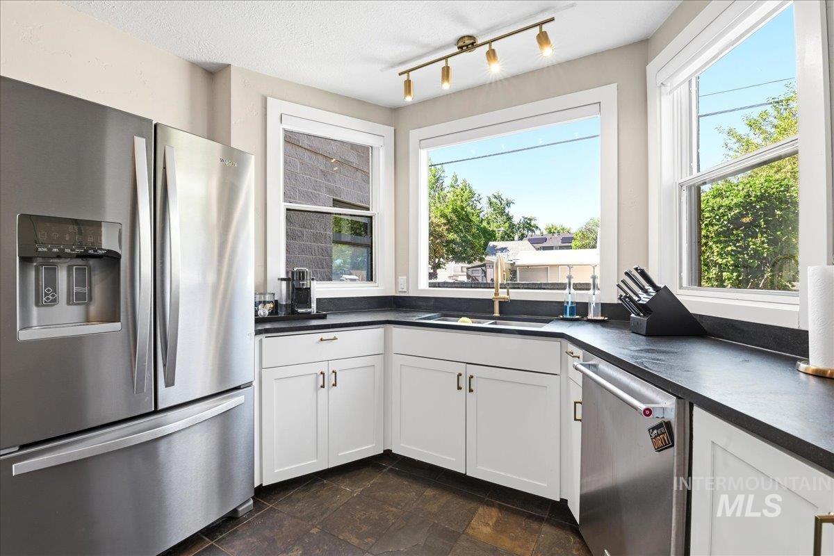 1718 N 12th St, Boise, Idaho 83702, 5 Bedrooms, 5.5 Bathrooms, Residential For Sale, Price $1,549,000, 98990451