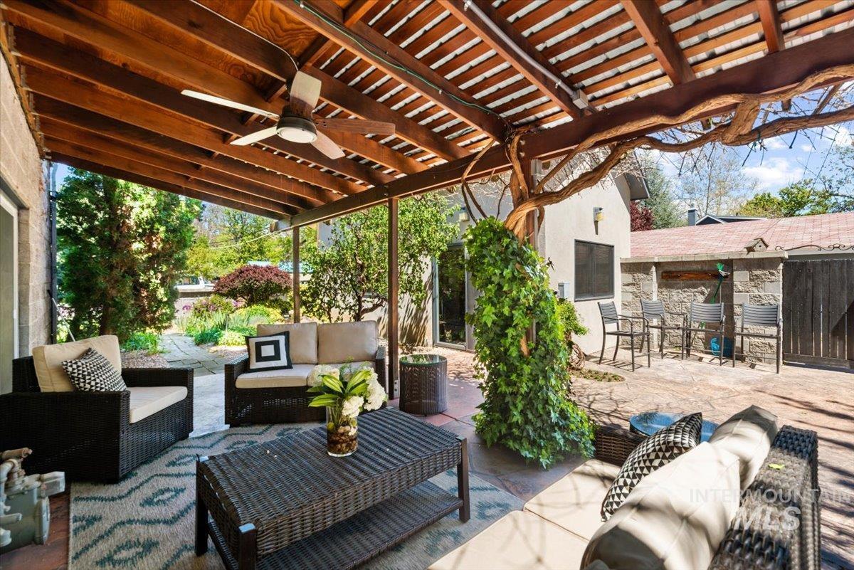 1718 N 12th St, Boise, Idaho 83702, 5 Bedrooms, 5.5 Bathrooms, Residential For Sale, Price $1,549,000, 98990451