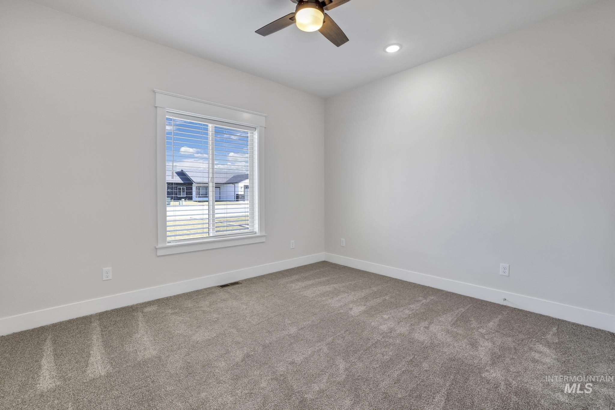 1427 Haizlee Way, Twin Falls, Idaho 83301, 3 Bedrooms, 2 Bathrooms, Residential For Sale, Price $439,900,MLS 98990455
