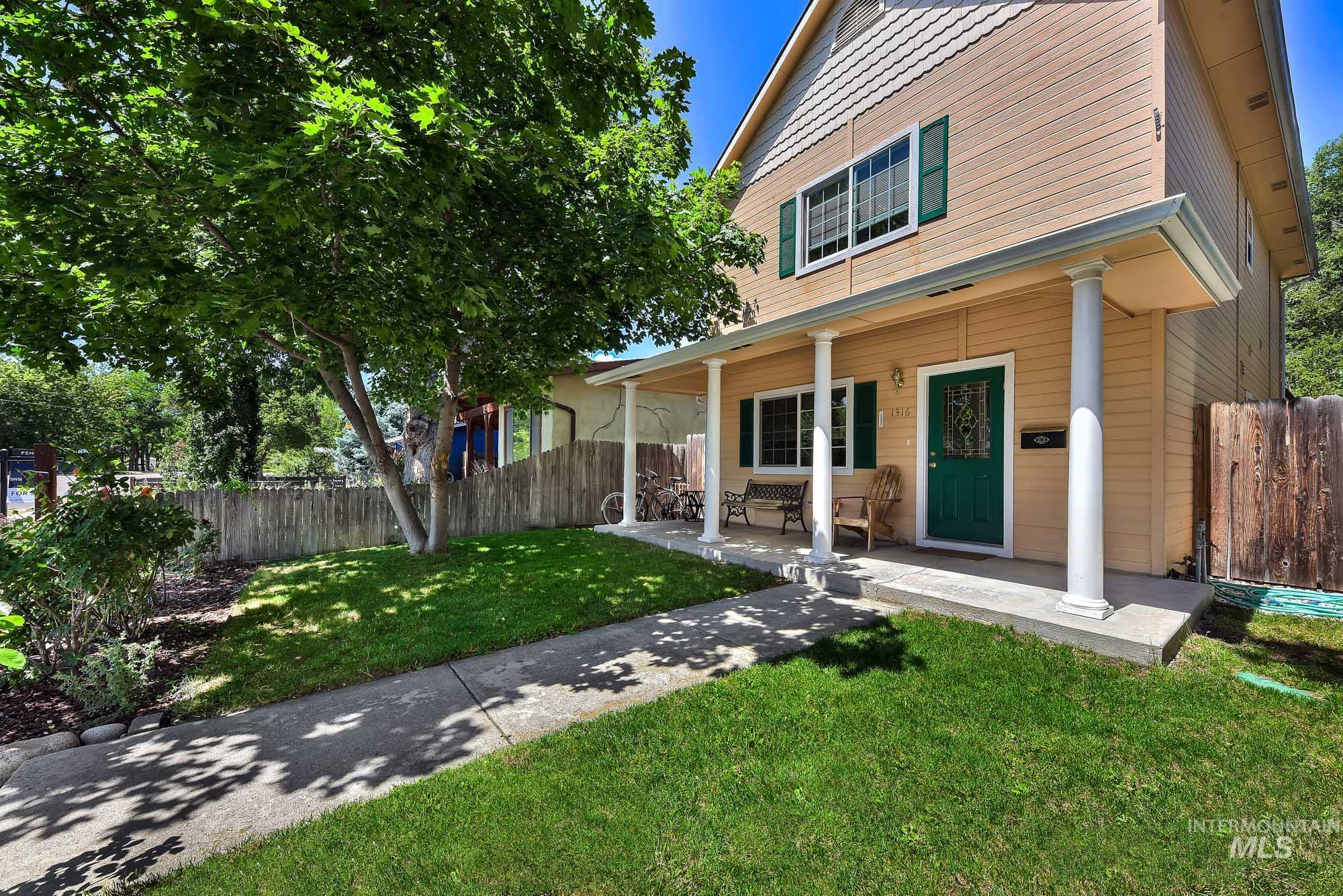 1316 E Franklin St, Boise, Idaho 83712, 3 Bedrooms, 2.5 Bathrooms, Residential For Sale, Price $699,900, 98990456