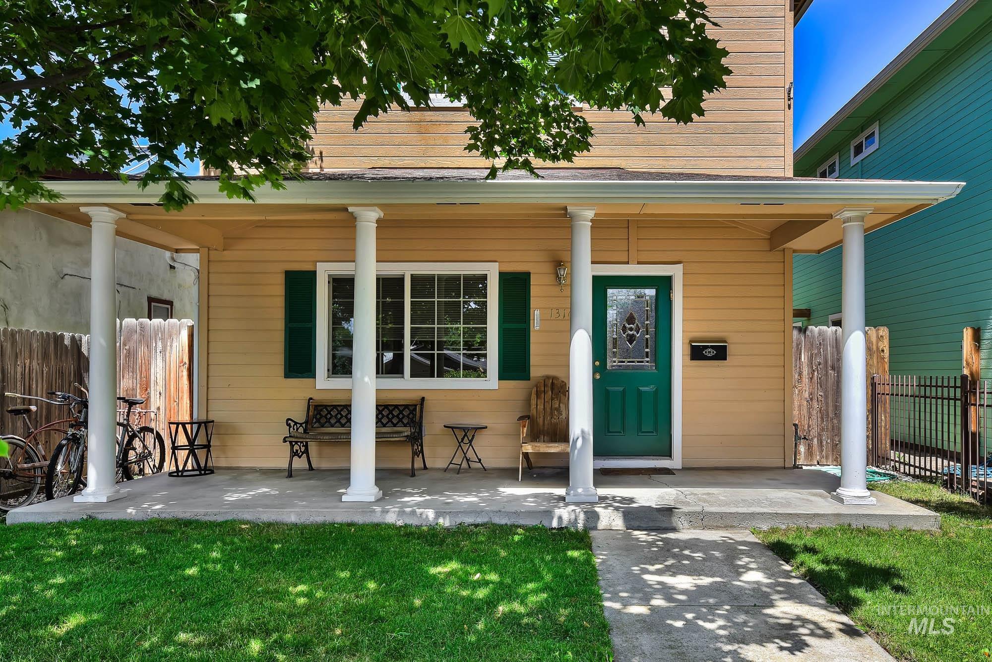 1316 E Franklin St, Boise, Idaho 83712, 3 Bedrooms, 2.5 Bathrooms, Residential For Sale, Price $699,900, 98990456