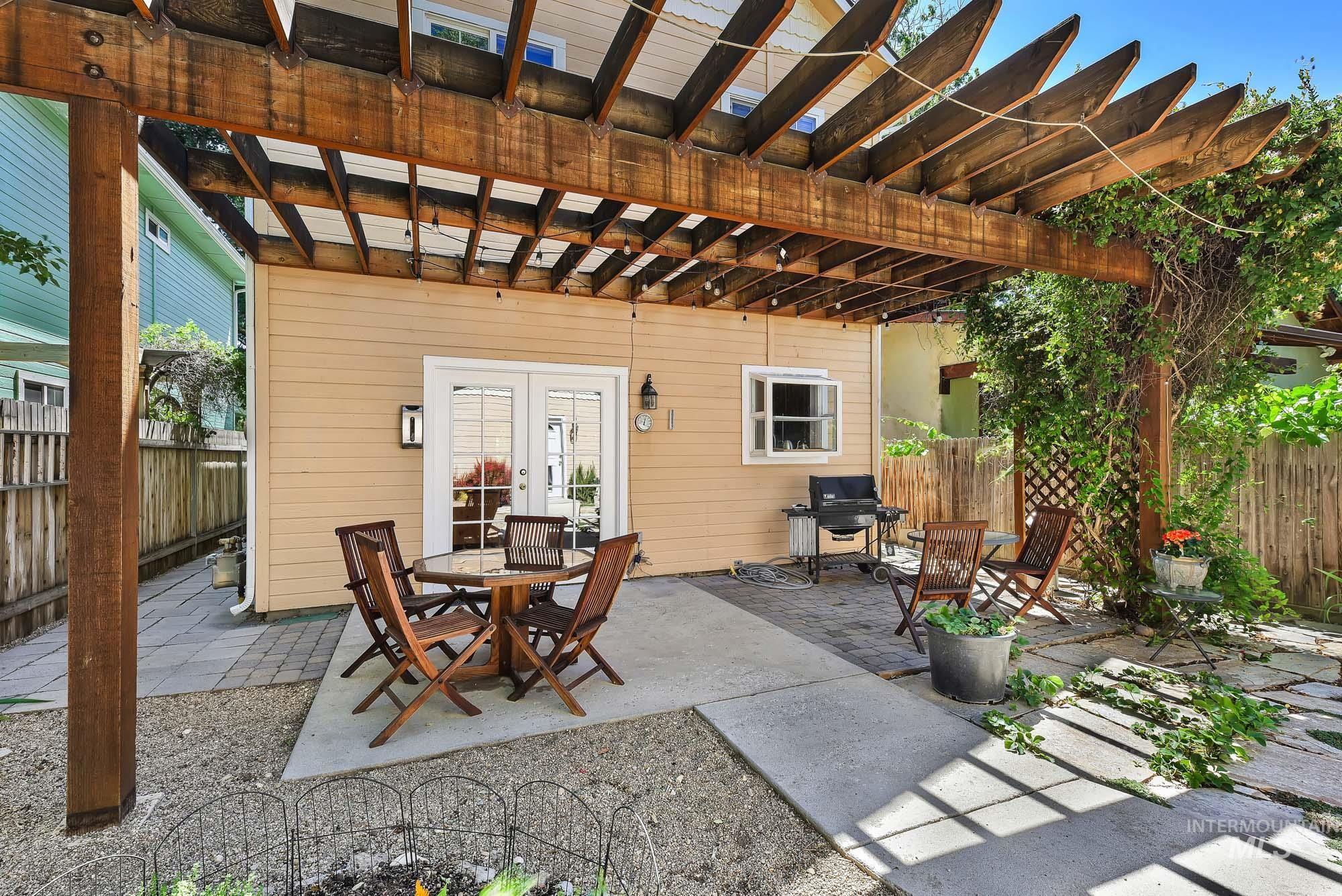 1316 E Franklin St, Boise, Idaho 83712, 3 Bedrooms, 2.5 Bathrooms, Residential For Sale, Price $699,900, 98990456