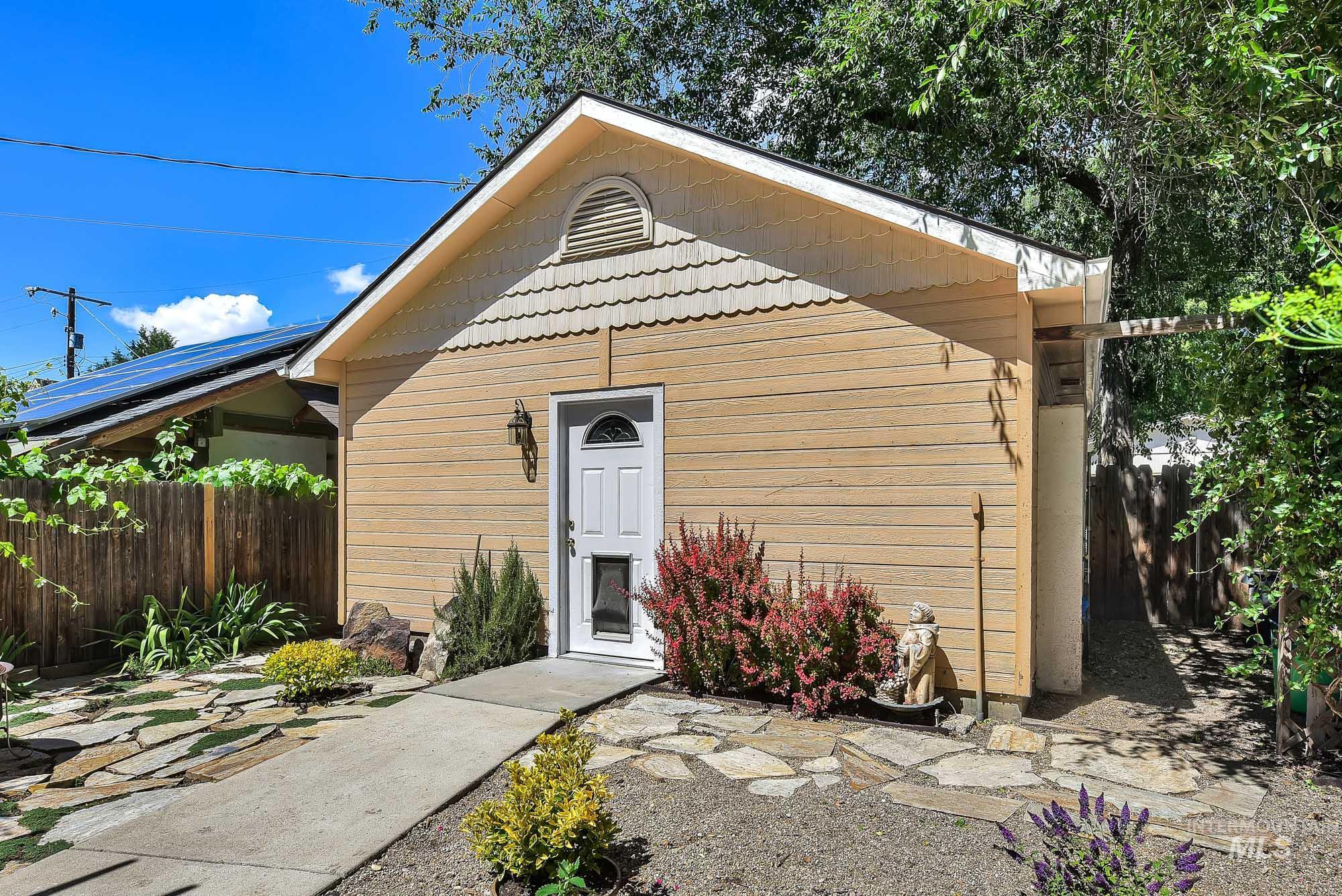 1316 E Franklin St, Boise, Idaho 83712, 3 Bedrooms, 2.5 Bathrooms, Residential For Sale, Price $699,900, 98990456