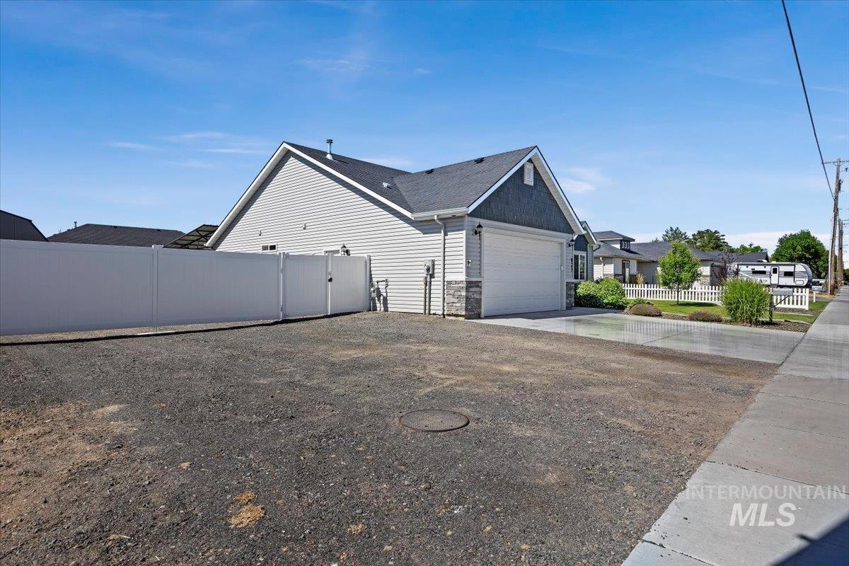 823 Craven Ave, Buhl, Idaho 83316, 3 Bedrooms, 2 Bathrooms, Residential For Sale, Price $409,999,MLS 98990457