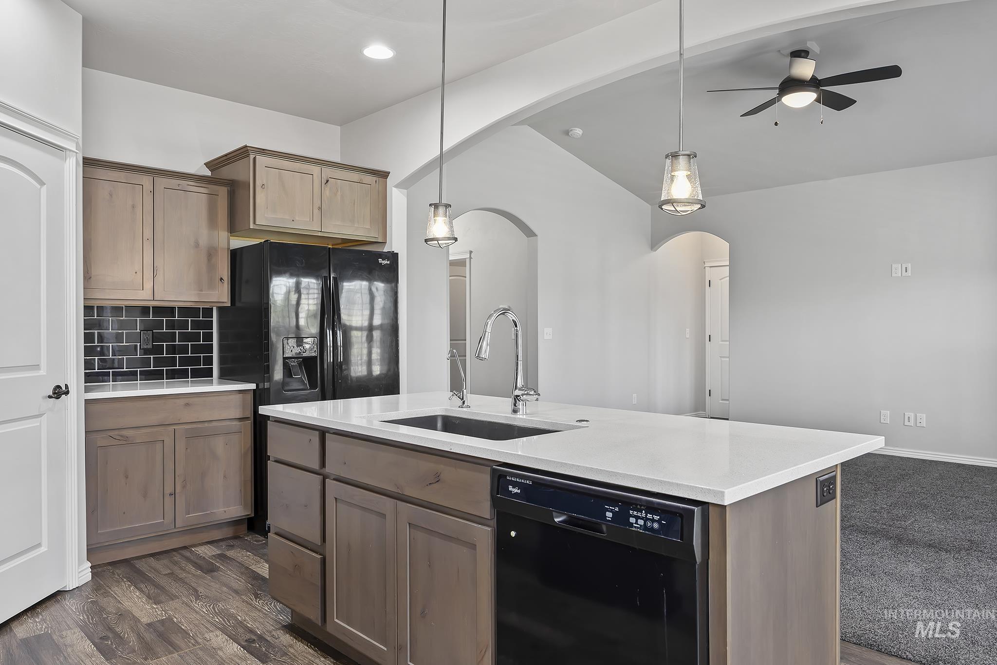 387 Feather Ave, Twin Falls, Idaho 83301, 3 Bedrooms, 2 Bathrooms, Residential For Sale, Price $360,000,MLS 98990458