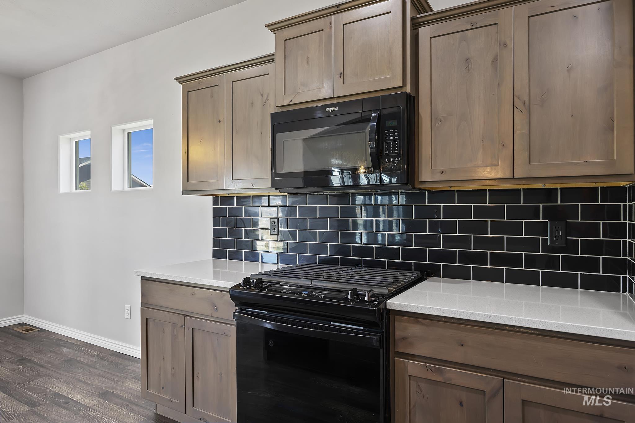 387 Feather Ave, Twin Falls, Idaho 83301, 3 Bedrooms, 2 Bathrooms, Residential For Sale, Price $360,000,MLS 98990458