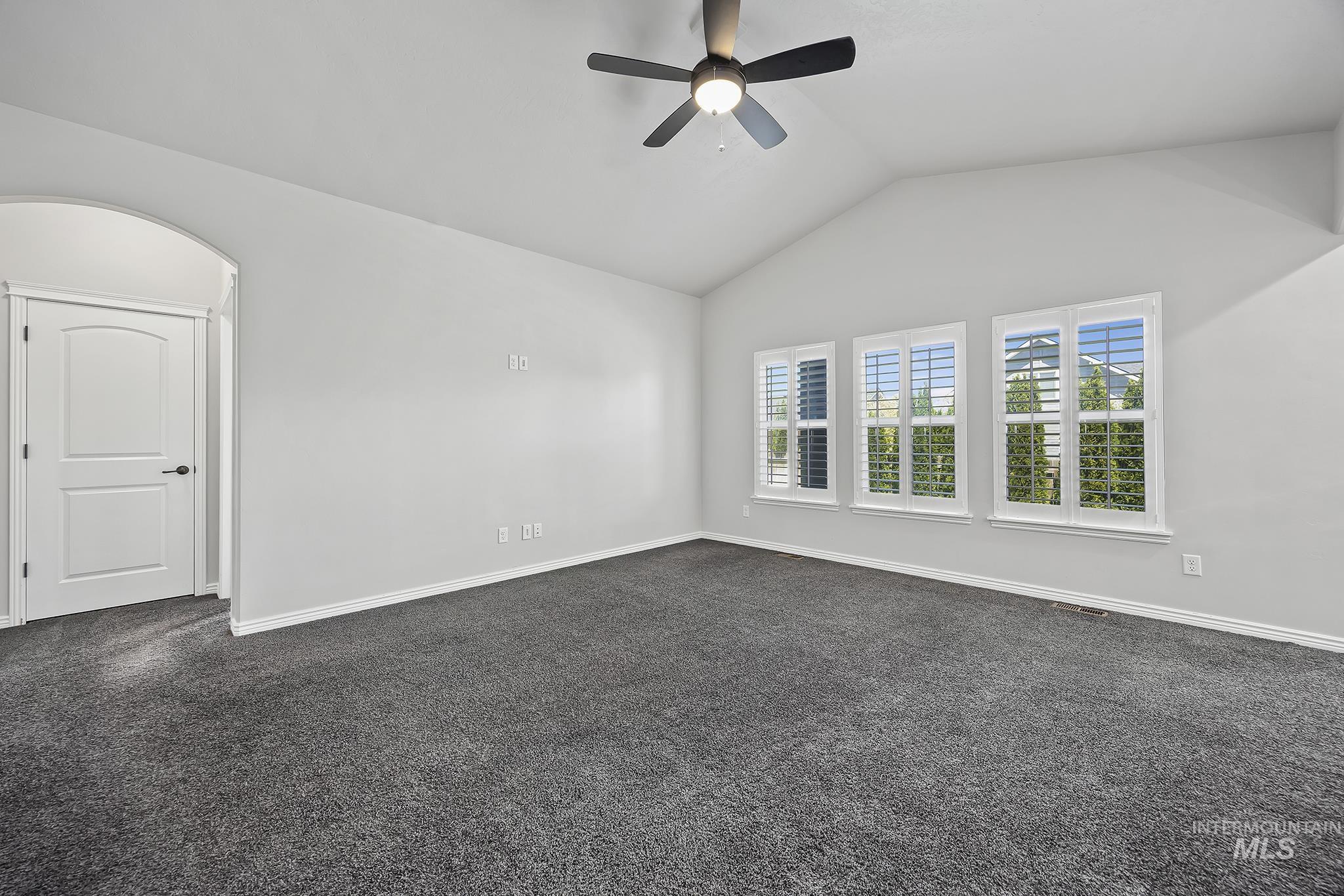 387 Feather Ave, Twin Falls, Idaho 83301, 3 Bedrooms, 2 Bathrooms, Residential For Sale, Price $360,000,MLS 98990458