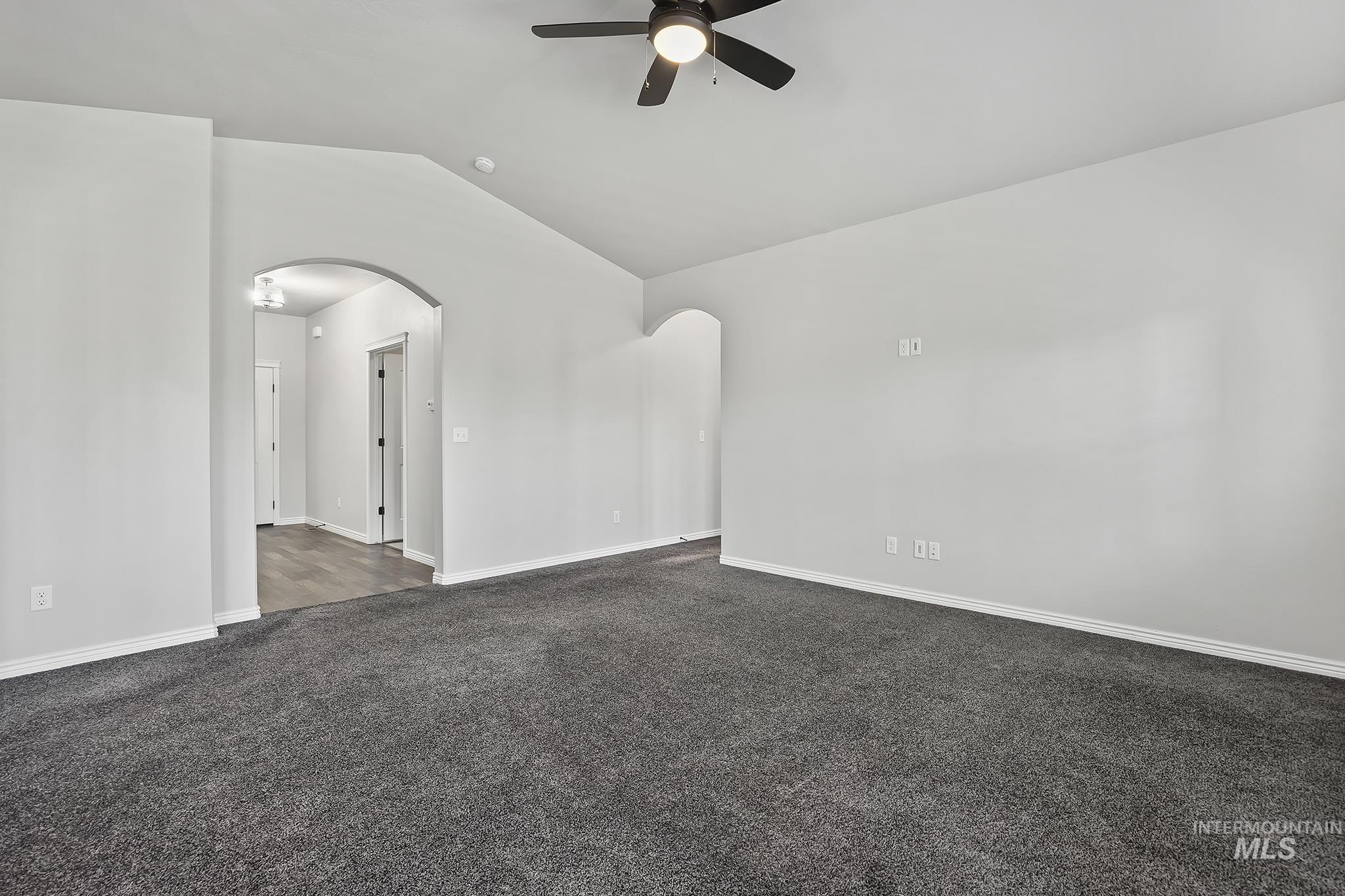 387 Feather Ave, Twin Falls, Idaho 83301, 3 Bedrooms, 2 Bathrooms, Residential For Sale, Price $360,000,MLS 98990458