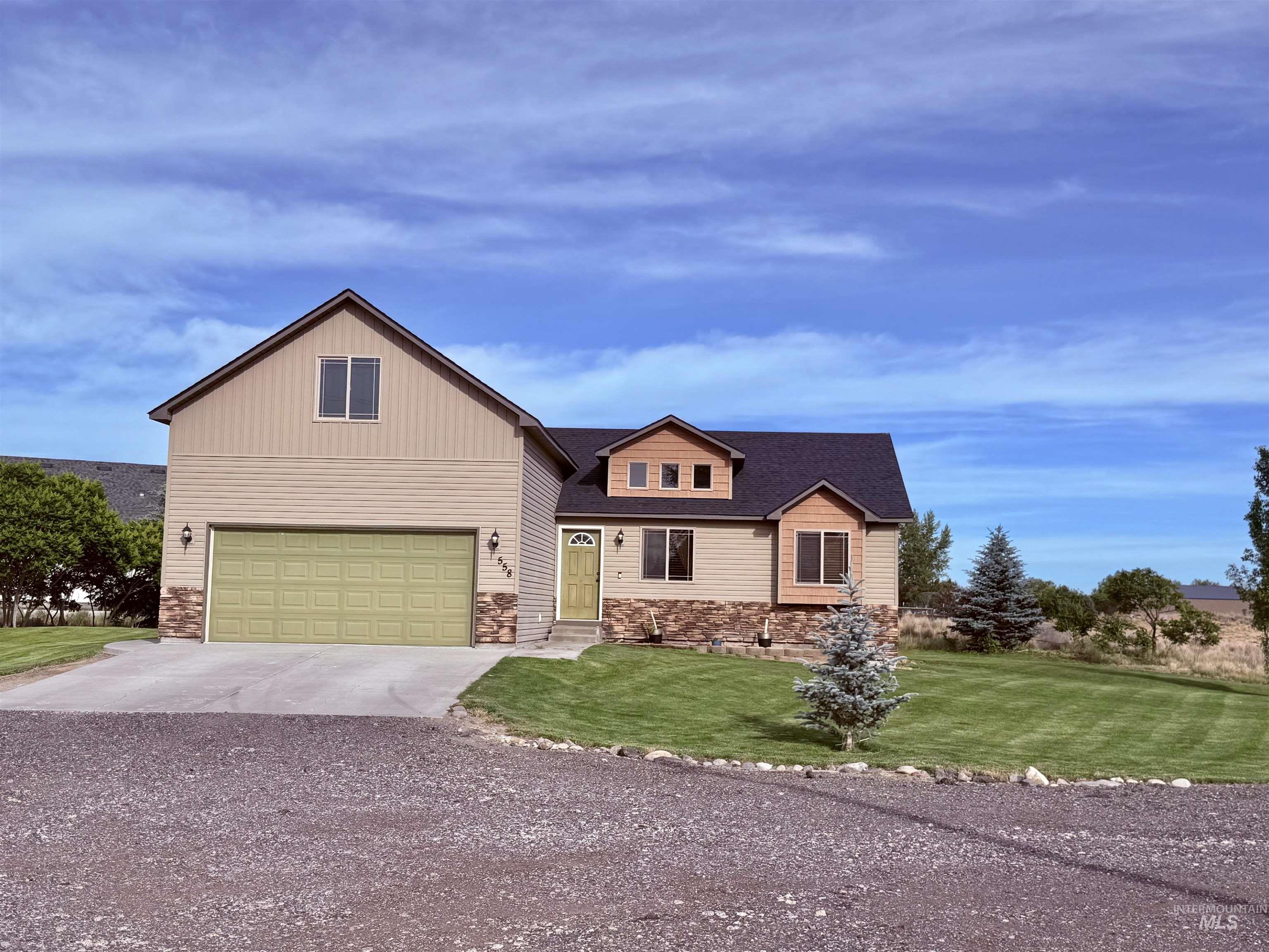 558 Smokey Mountain Drive, Jerome, Idaho 83338, 3 Bedrooms, 2 Bathrooms, Residential For Sale, Price $459,000,MLS 98990459