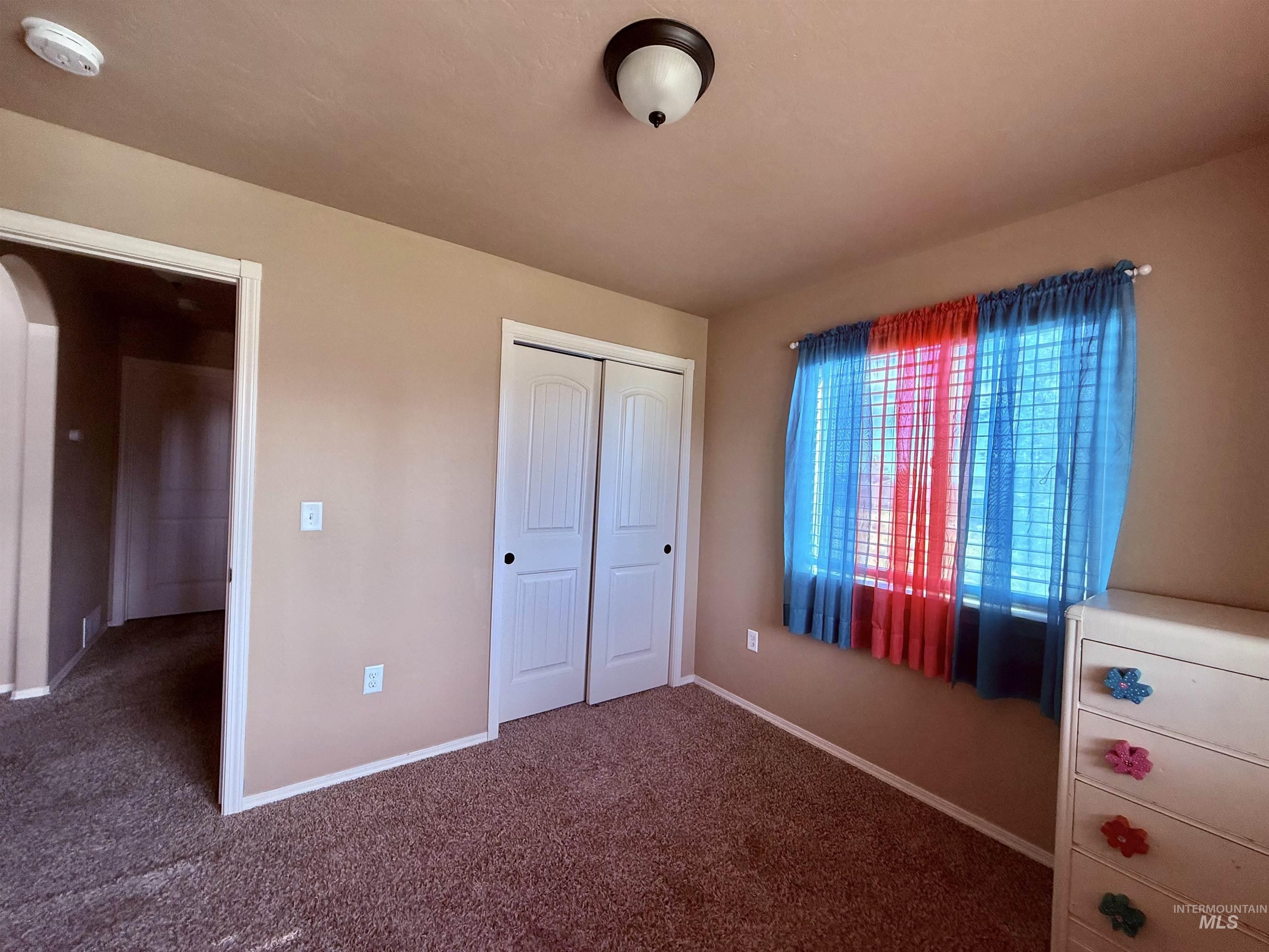 558 Smokey Mountain Drive, Jerome, Idaho 83338, 3 Bedrooms, 2 Bathrooms, Residential For Sale, Price $459,000,MLS 98990459
