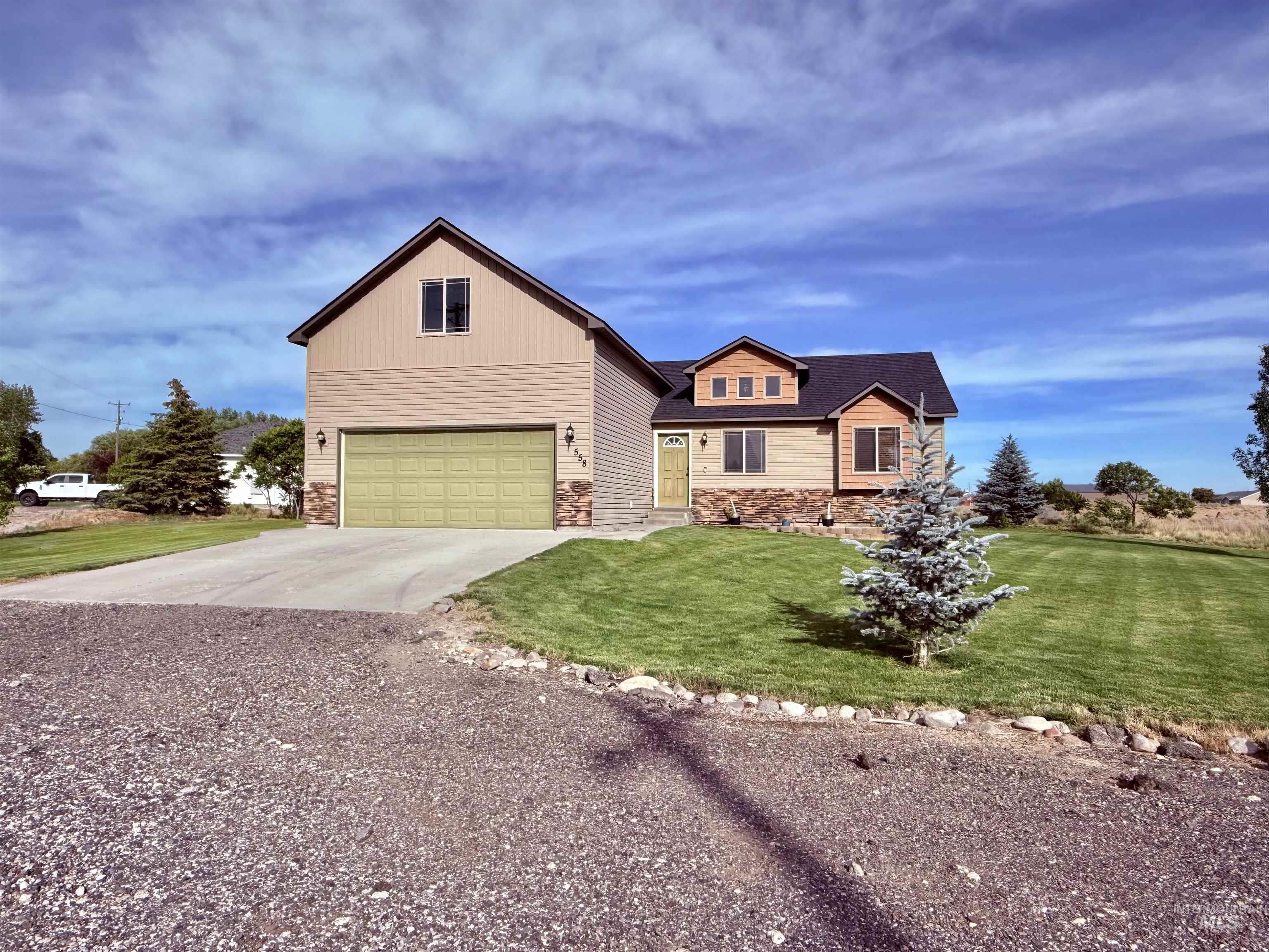 558 Smokey Mountain Drive, Jerome, Idaho 83338, 3 Bedrooms, 2 Bathrooms, Residential For Sale, Price $459,000,MLS 98990459