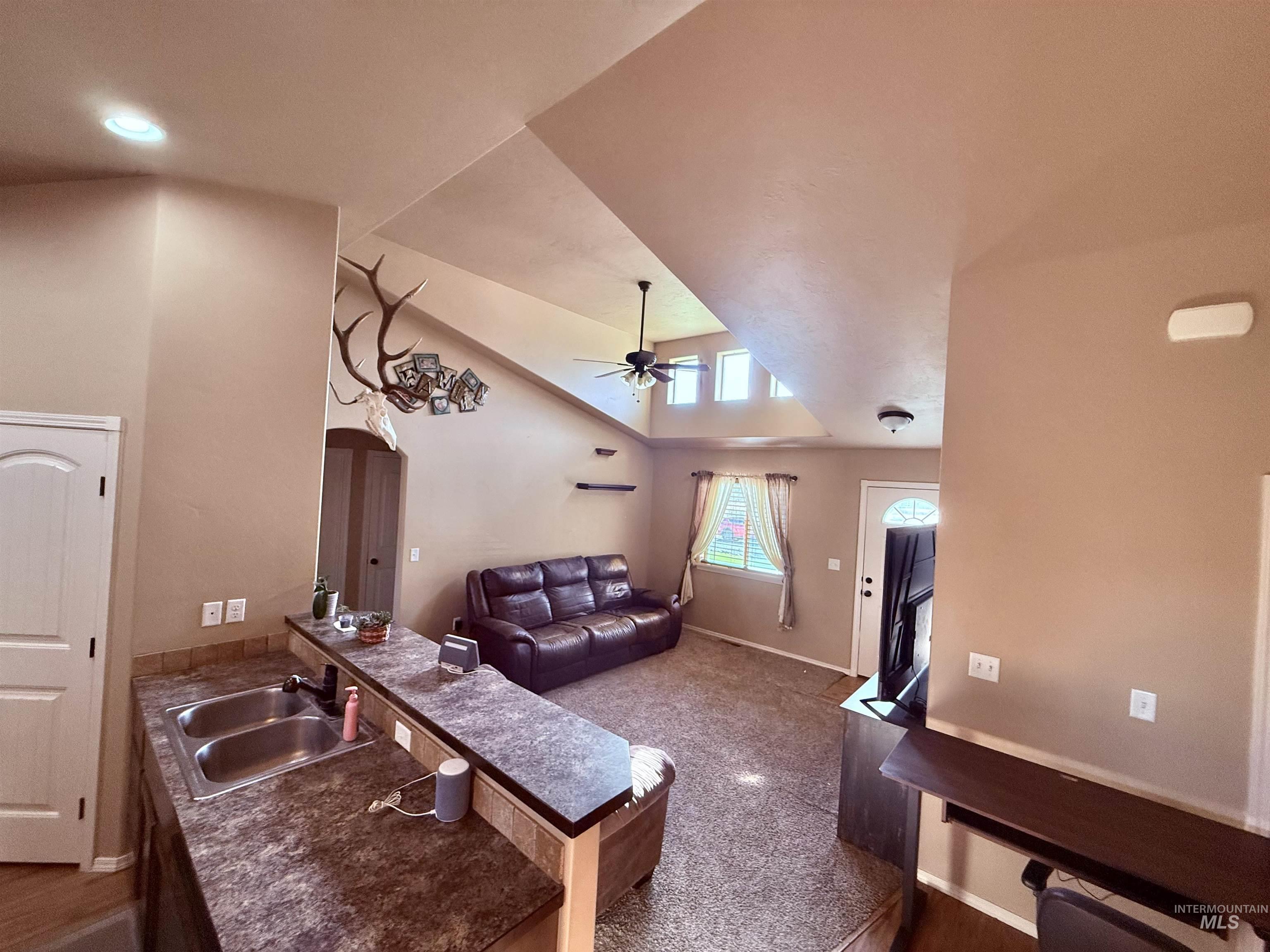 558 Smokey Mountain Drive, Jerome, Idaho 83338, 3 Bedrooms, 2 Bathrooms, Residential For Sale, Price $459,000,MLS 98990459