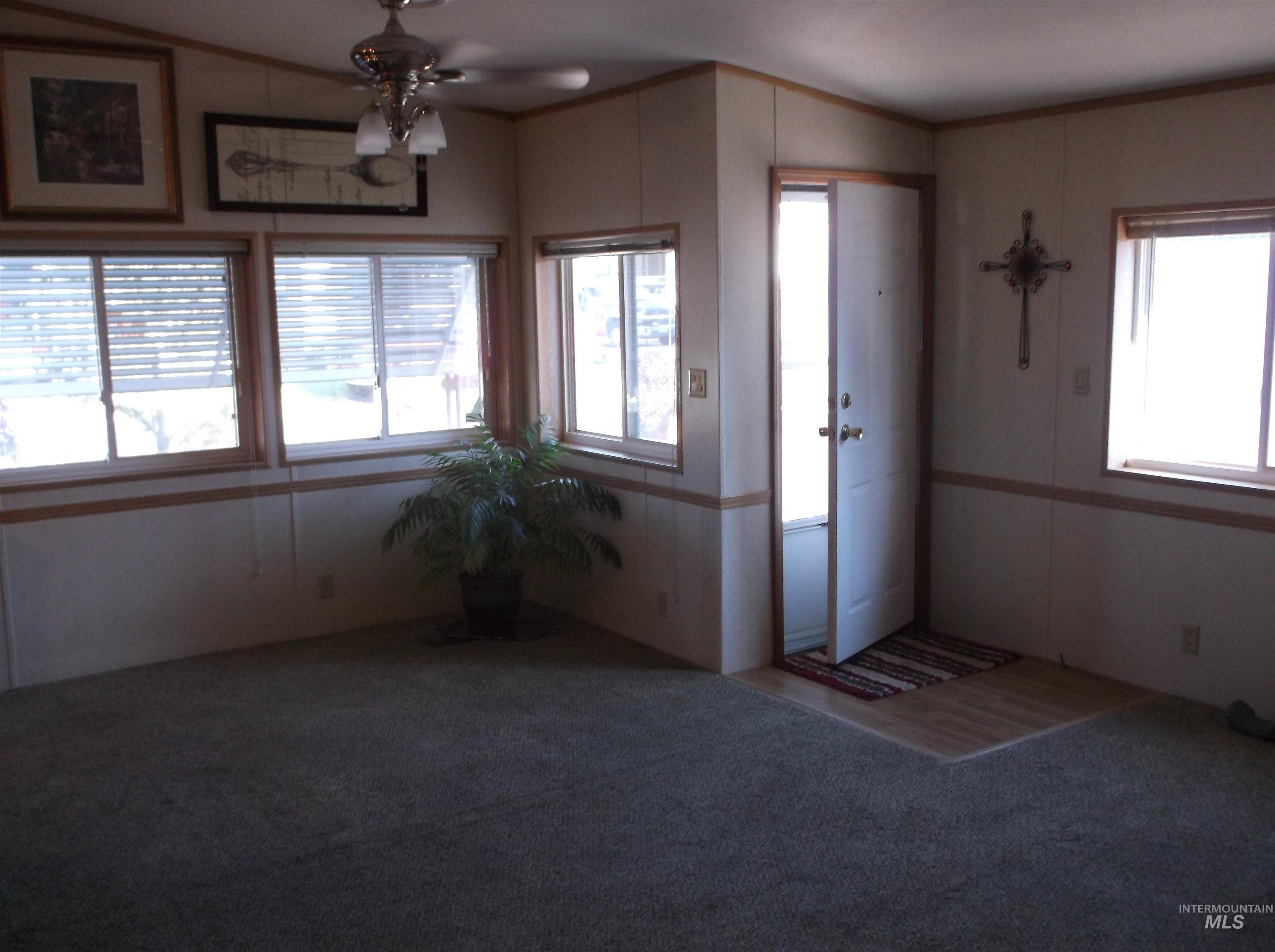 8048 N Roe Lane, Boise, Idaho 83714, 2 Bedrooms, 2 Bathrooms, Residential For Sale, Price $123,000, 98990463