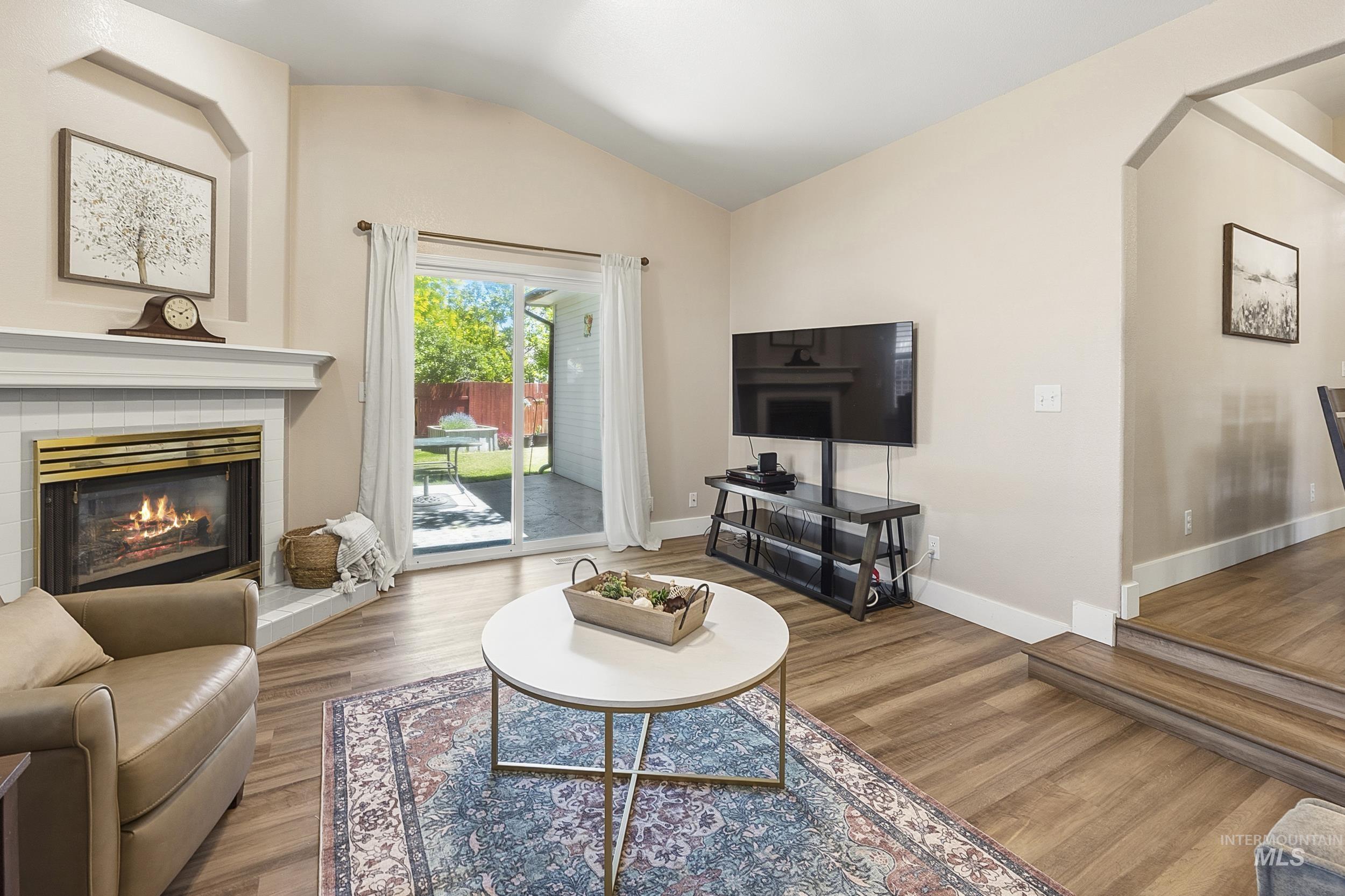 3058 N Yellow Peak, Meridian, Idaho 83646, 3 Bedrooms, 2 Bathrooms, Residential For Sale, Price $460,000, 98990465