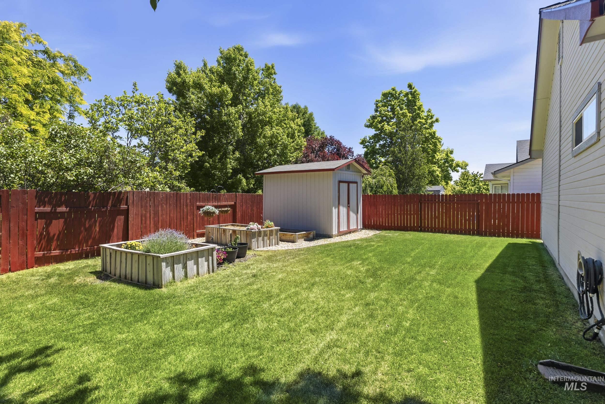 3058 N Yellow Peak, Meridian, Idaho 83646, 3 Bedrooms, 2 Bathrooms, Residential For Sale, Price $460,000, 98990465