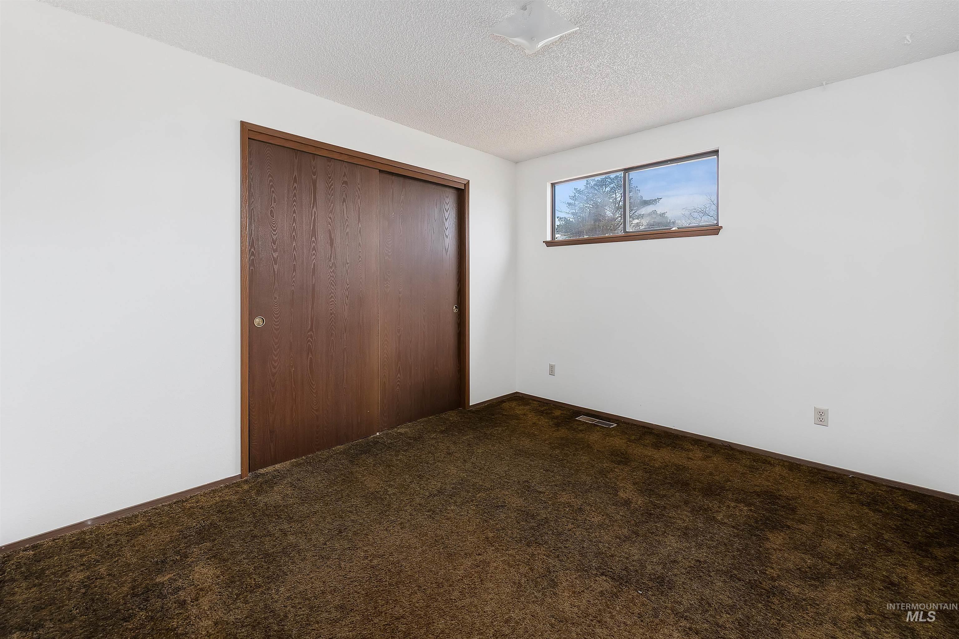 786 Meadows Drive, Twin Falls, Idaho 83301, 4 Bedrooms, 3 Bathrooms, Residential For Sale, Price $389,900,MLS 98990469