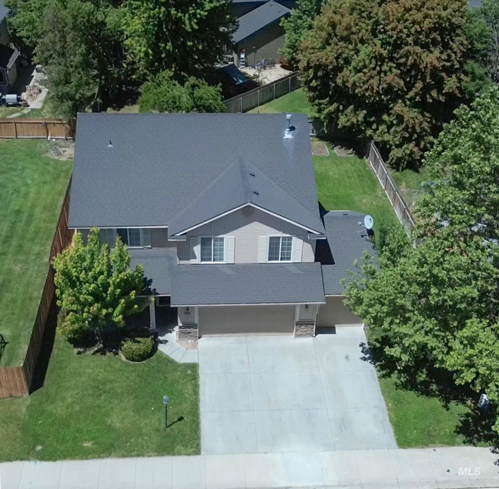 883 N Oxwich Ave, Meridian, Idaho 83642, 5 Bedrooms, 2.5 Bathrooms, Residential For Sale, Price $530,000, 98990470