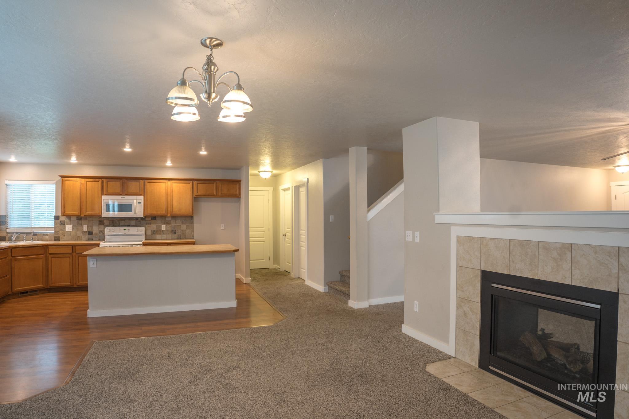 883 N Oxwich Ave, Meridian, Idaho 83642, 5 Bedrooms, 2.5 Bathrooms, Residential For Sale, Price $530,000, 98990470