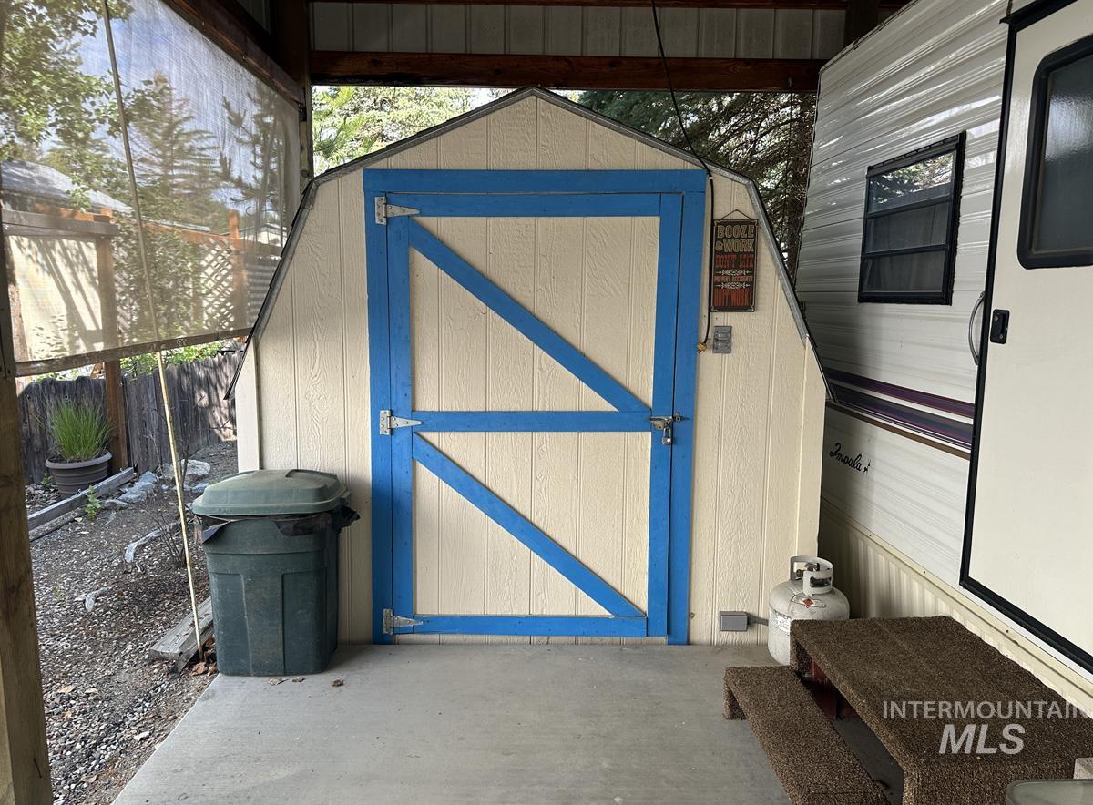 8 E Street, Cascade, Idaho 83611, 1 Bedroom, 1 Bathroom, Residential For Sale, Price $105,900, 98990473