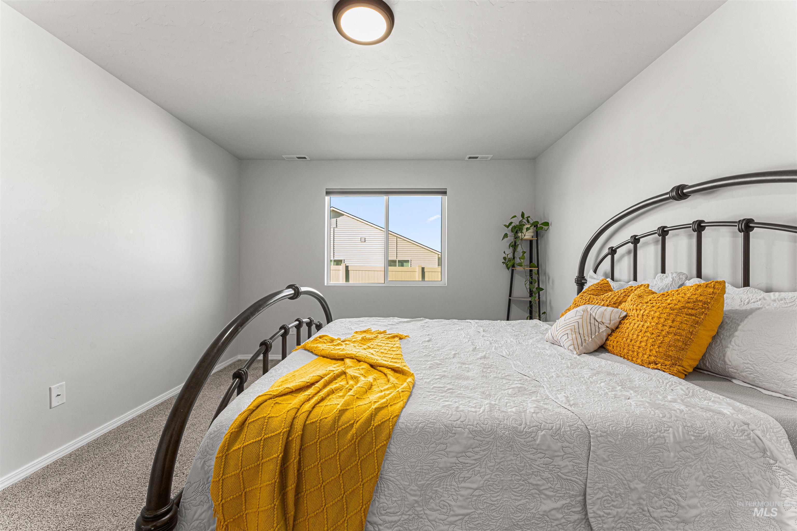 12342 Noreen St., Caldwell, Idaho 83607, 3 Bedrooms, 2 Bathrooms, Residential For Sale, Price $409,999,MLS 98990475