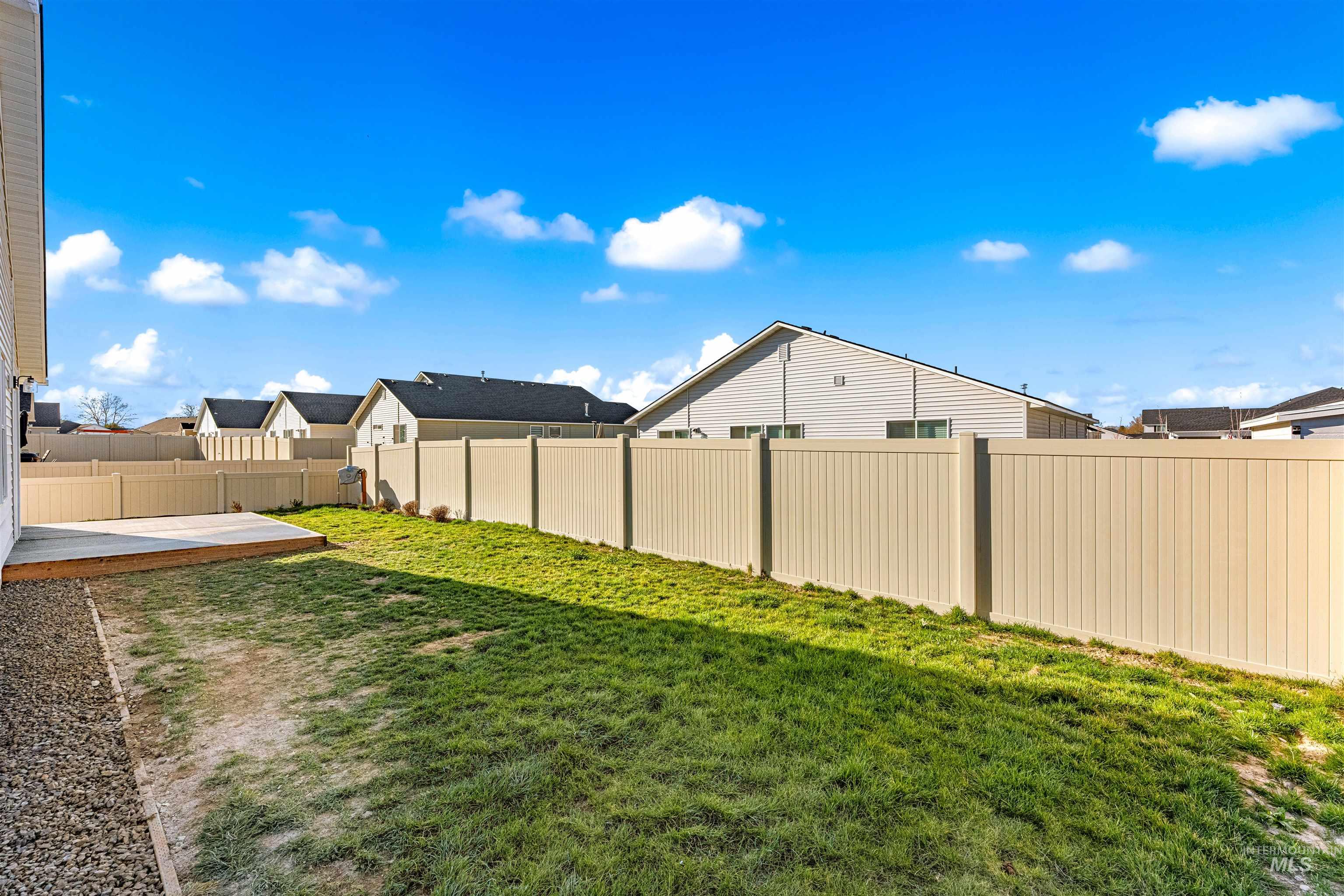 12342 Noreen St., Caldwell, Idaho 83607, 3 Bedrooms, 2 Bathrooms, Residential For Sale, Price $409,999,MLS 98990475