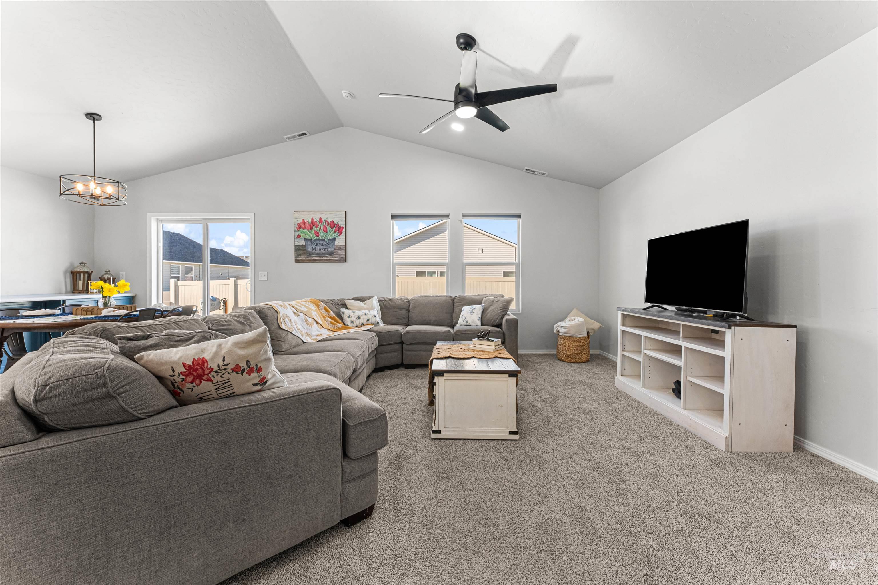 12342 Noreen St., Caldwell, Idaho 83607, 3 Bedrooms, 2 Bathrooms, Residential For Sale, Price $409,999,MLS 98990475