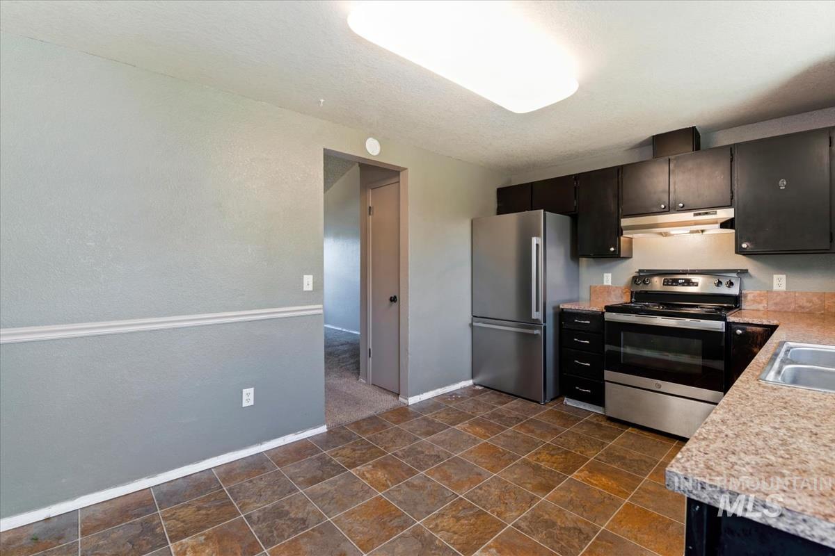 6498 W Denton St, Boise, Idaho 83704, 3 Bedrooms, 2 Bathrooms, Residential For Sale, Price $365,000,MLS 98990476