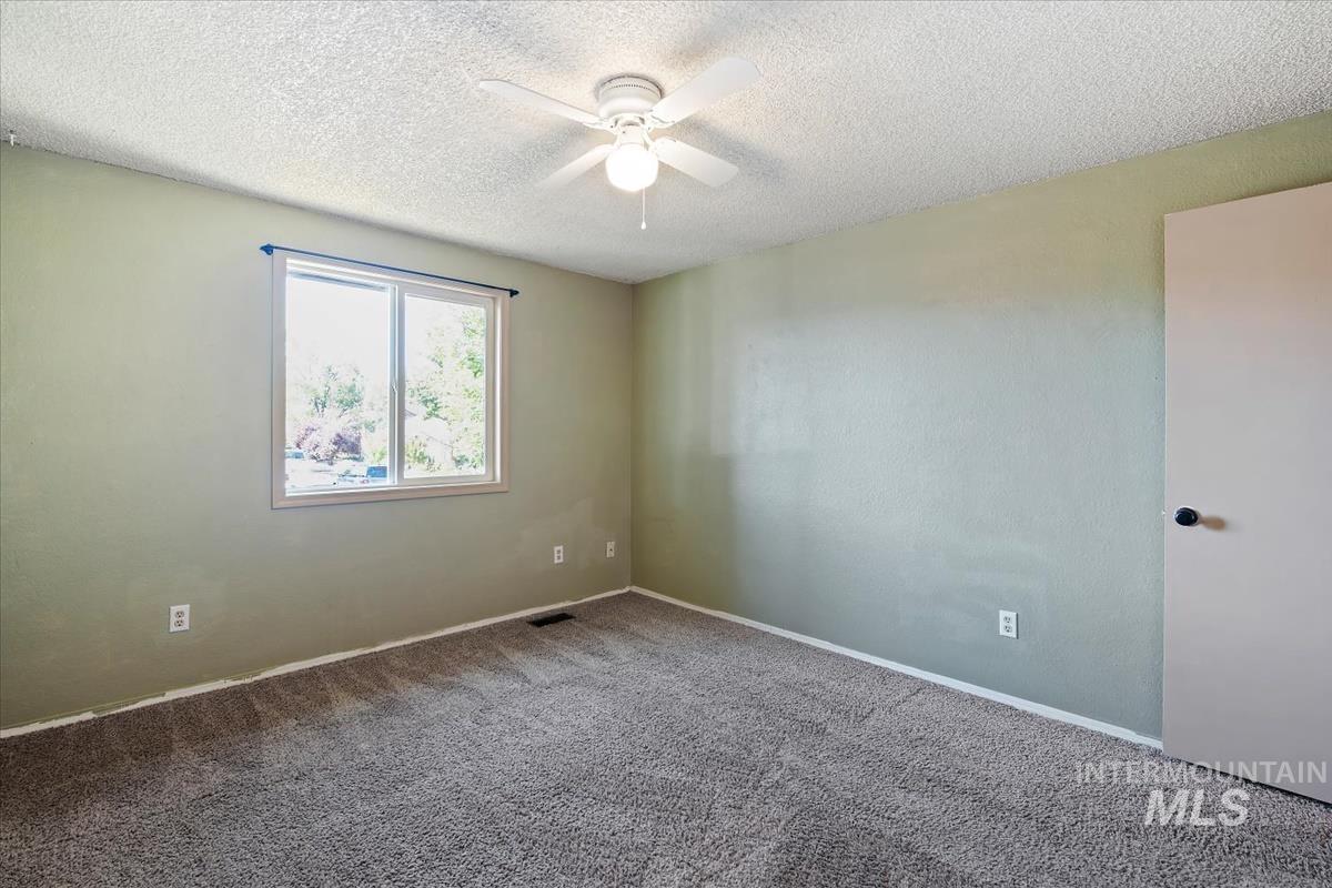 6498 W Denton St, Boise, Idaho 83704, 3 Bedrooms, 2 Bathrooms, Residential For Sale, Price $365,000,MLS 98990476