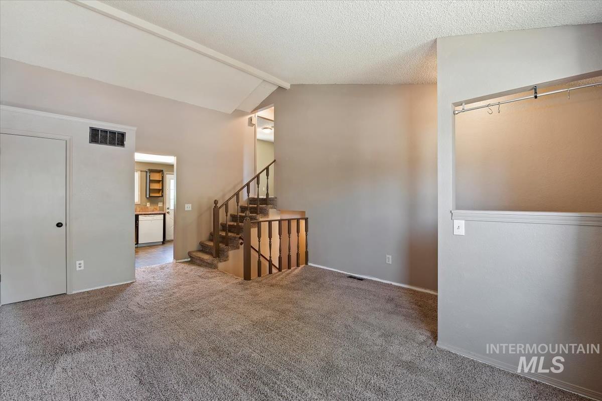 6498 W Denton St, Boise, Idaho 83704, 3 Bedrooms, 2 Bathrooms, Residential For Sale, Price $365,000,MLS 98990476