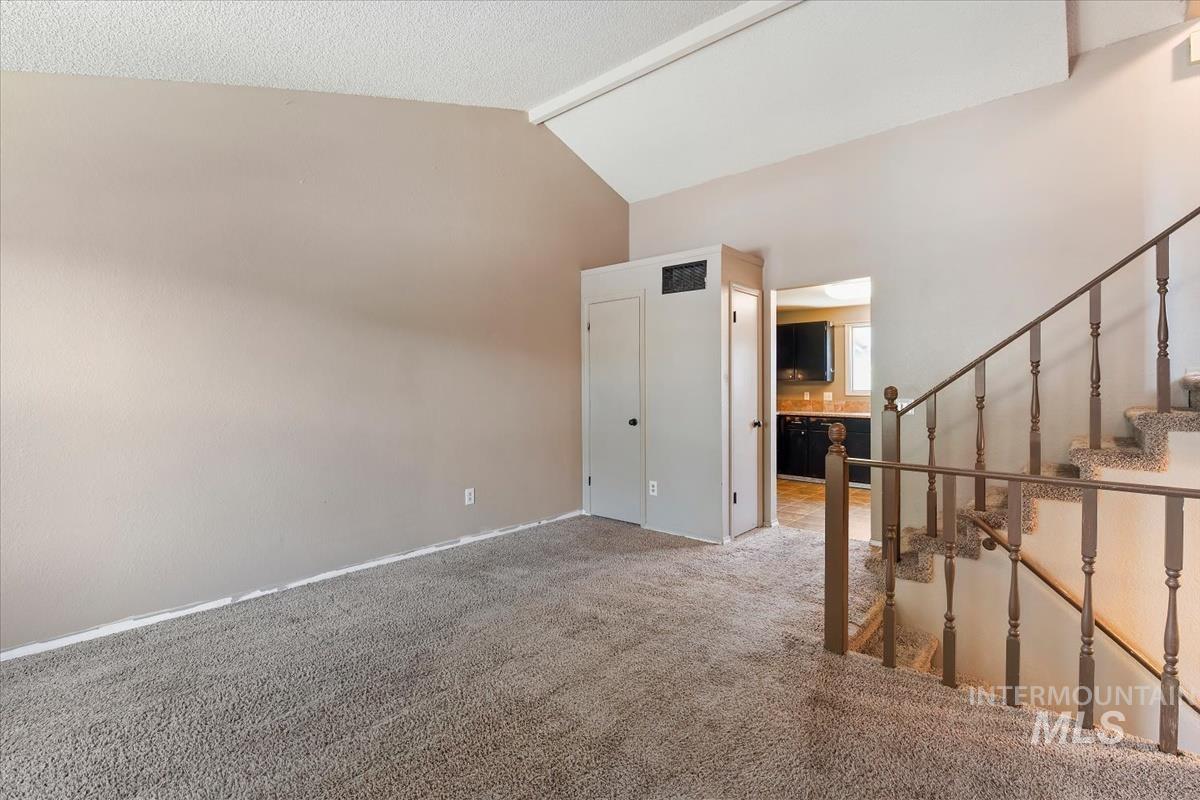 6498 W Denton St, Boise, Idaho 83704, 3 Bedrooms, 2 Bathrooms, Residential For Sale, Price $365,000,MLS 98990476