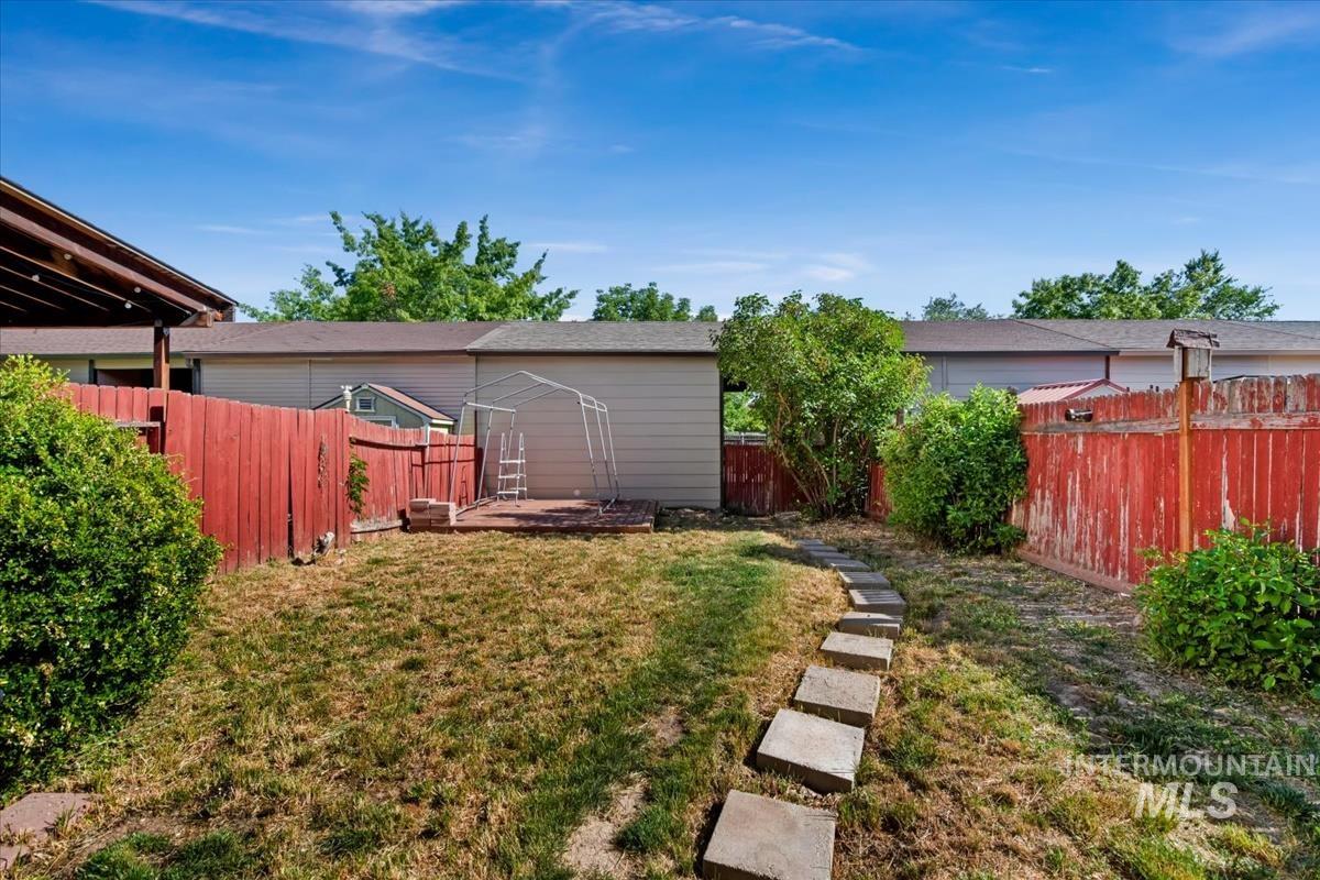 6498 W Denton St, Boise, Idaho 83704, 3 Bedrooms, 2 Bathrooms, Residential For Sale, Price $365,000,MLS 98990476
