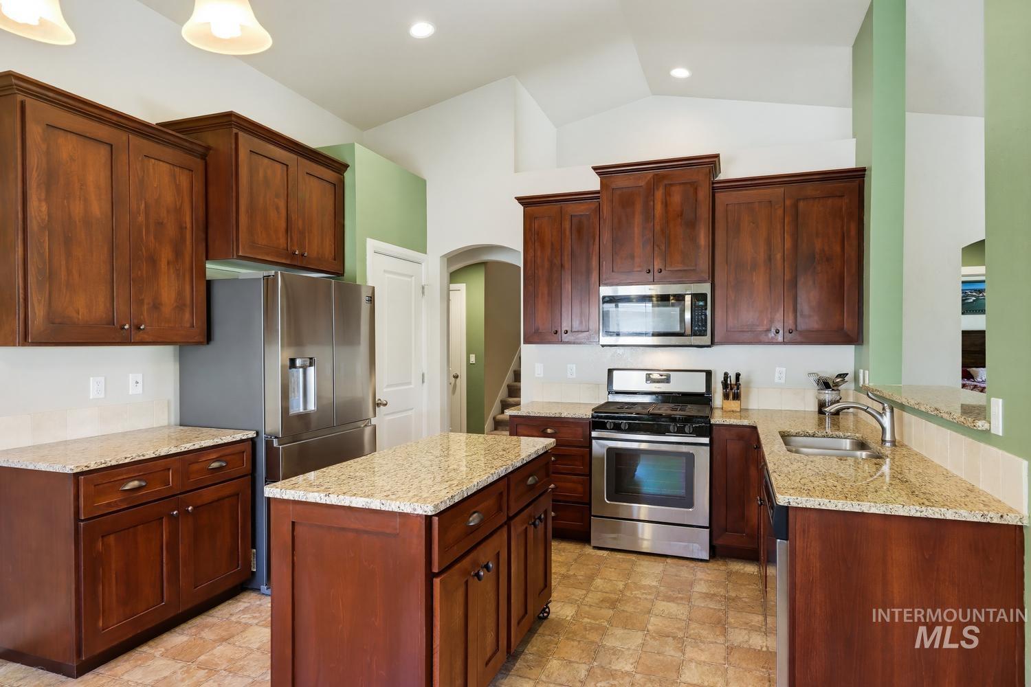 9513 S Updale Ave, Kuna, Idaho 83634, 3 Bedrooms, 2 Bathrooms, Residential For Sale, Price $494,400,MLS 98990482