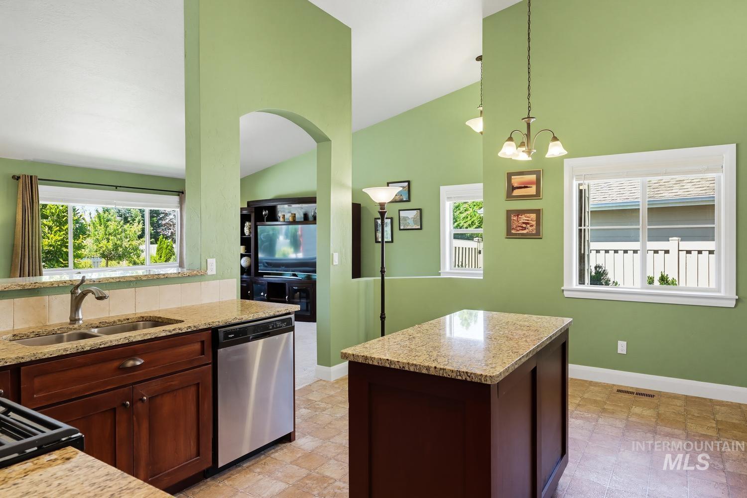 9513 S Updale Ave, Kuna, Idaho 83634, 3 Bedrooms, 2 Bathrooms, Residential For Sale, Price $494,400,MLS 98990482