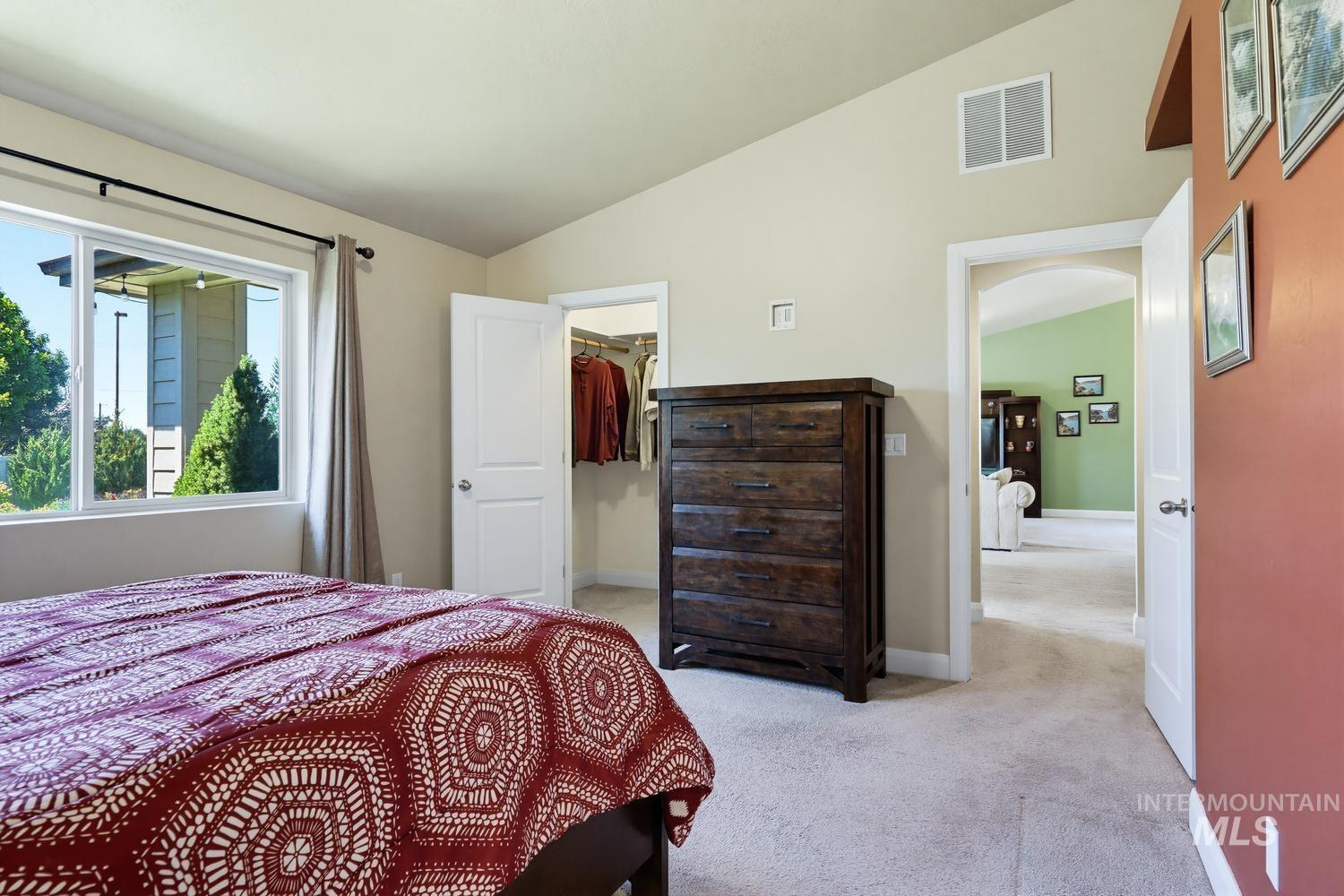 9513 S Updale Ave, Kuna, Idaho 83634, 3 Bedrooms, 2 Bathrooms, Residential For Sale, Price $494,400,MLS 98990482