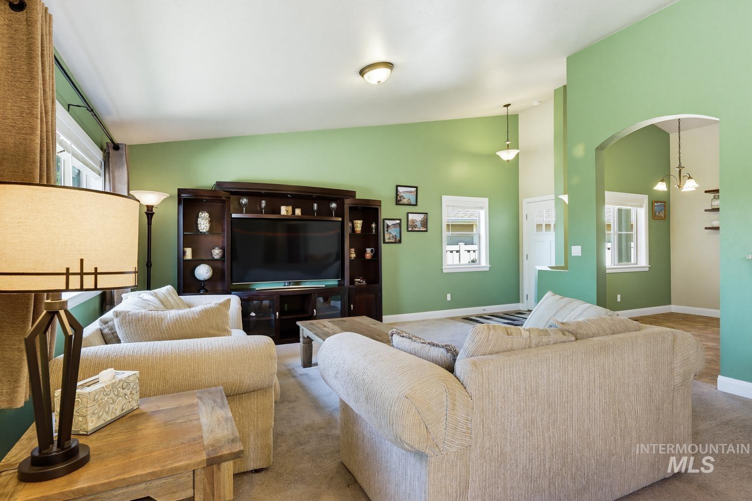 9513 S Updale Ave, Kuna, Idaho 83634, 3 Bedrooms, 2 Bathrooms, Residential For Sale, Price $494,400,MLS 98990482