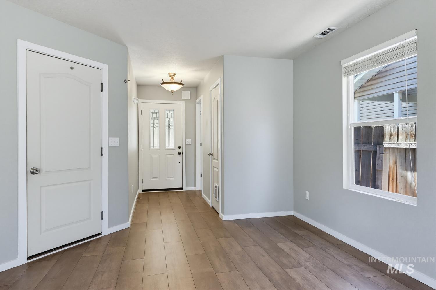7247 S Rudder Ave, Boise, Idaho 83709, 3 Bedrooms, 2.5 Bathrooms, Residential For Sale, Price $405,000,MLS 98990487