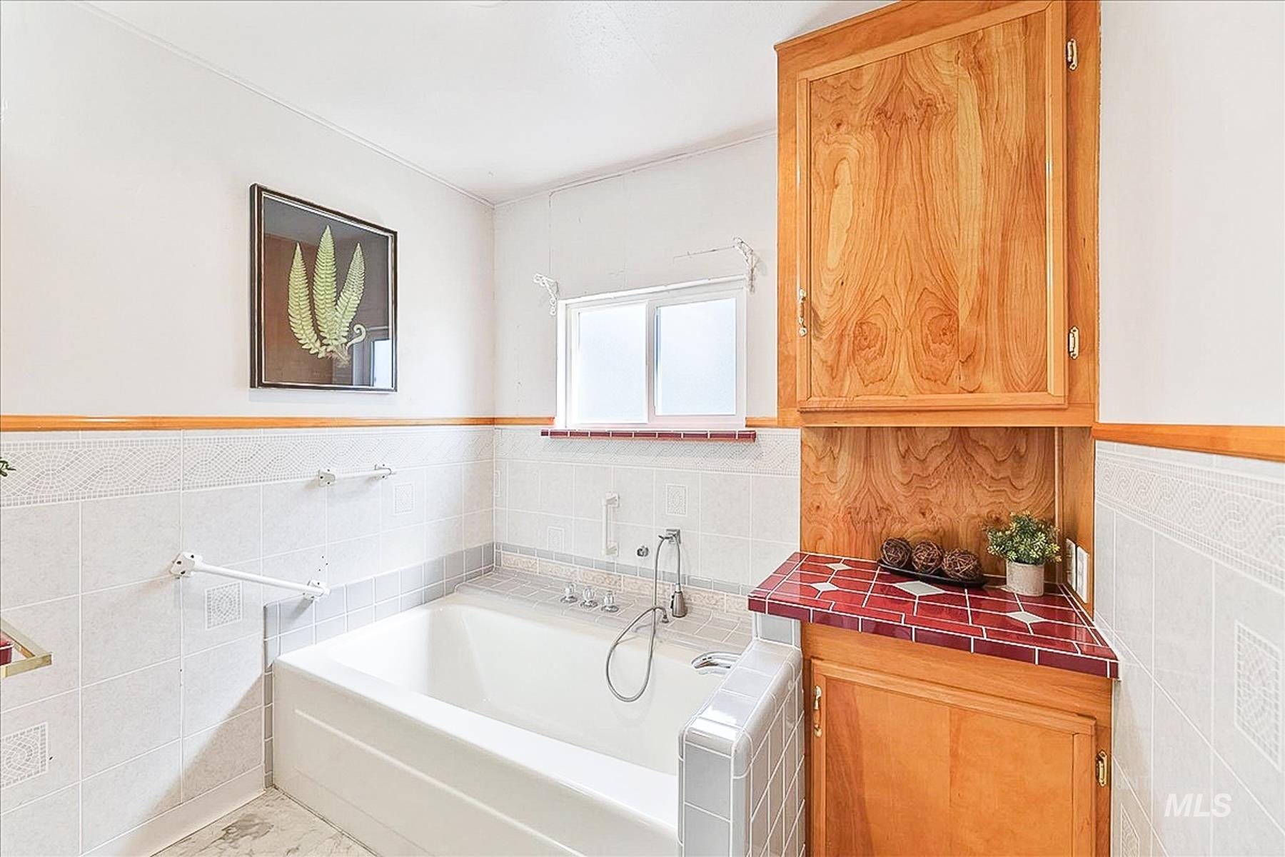 262 Checola Cir, Boise, Idaho 83709, 2 Bedrooms, 2 Bathrooms, Residential For Sale, Price $129,900, 98990490