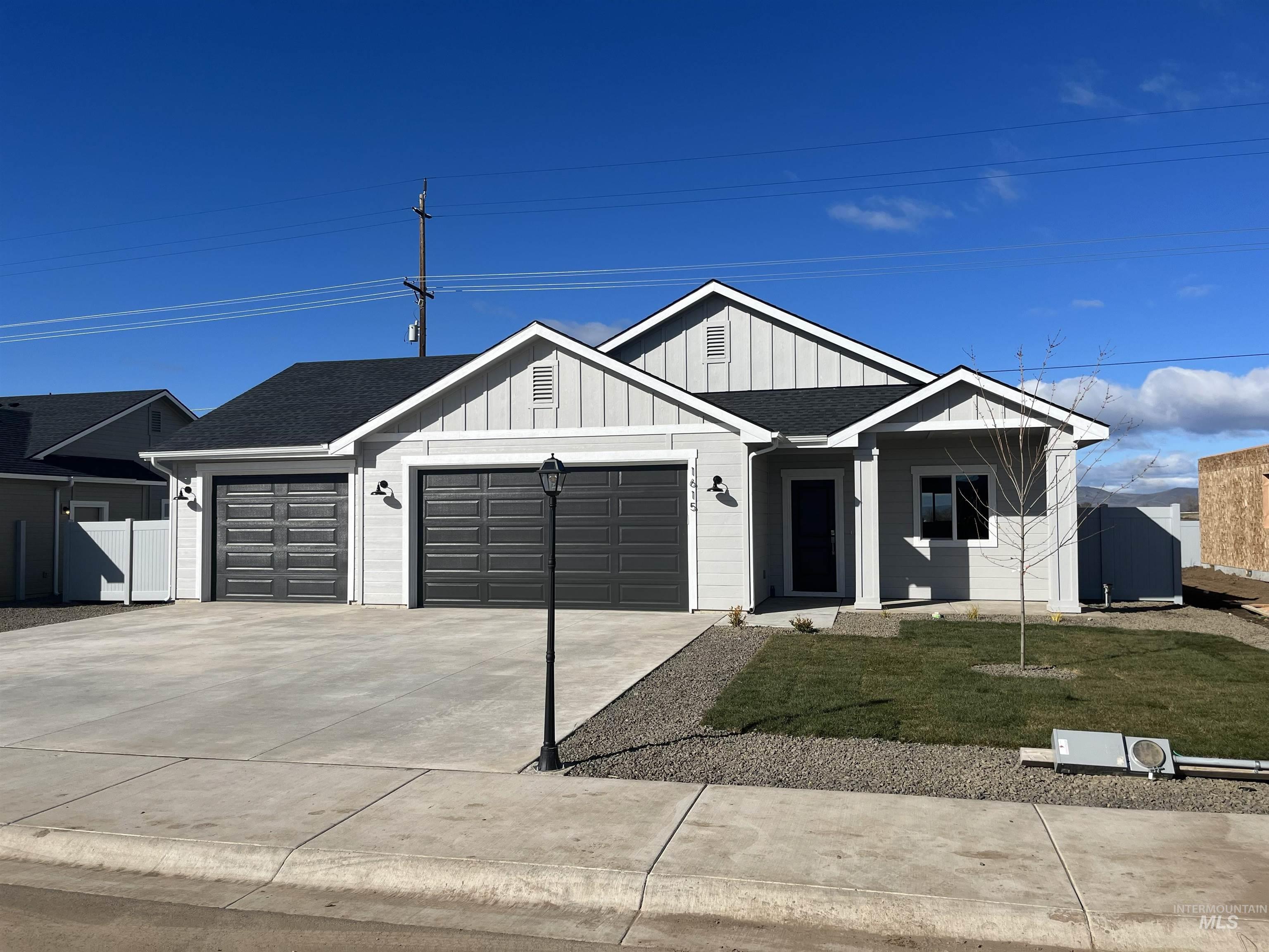 1615 Trail Way, Weiser, Idaho 83672, 3 Bedrooms, 2 Bathrooms, Residential For Sale, Price $359,900,MLS 98990499
