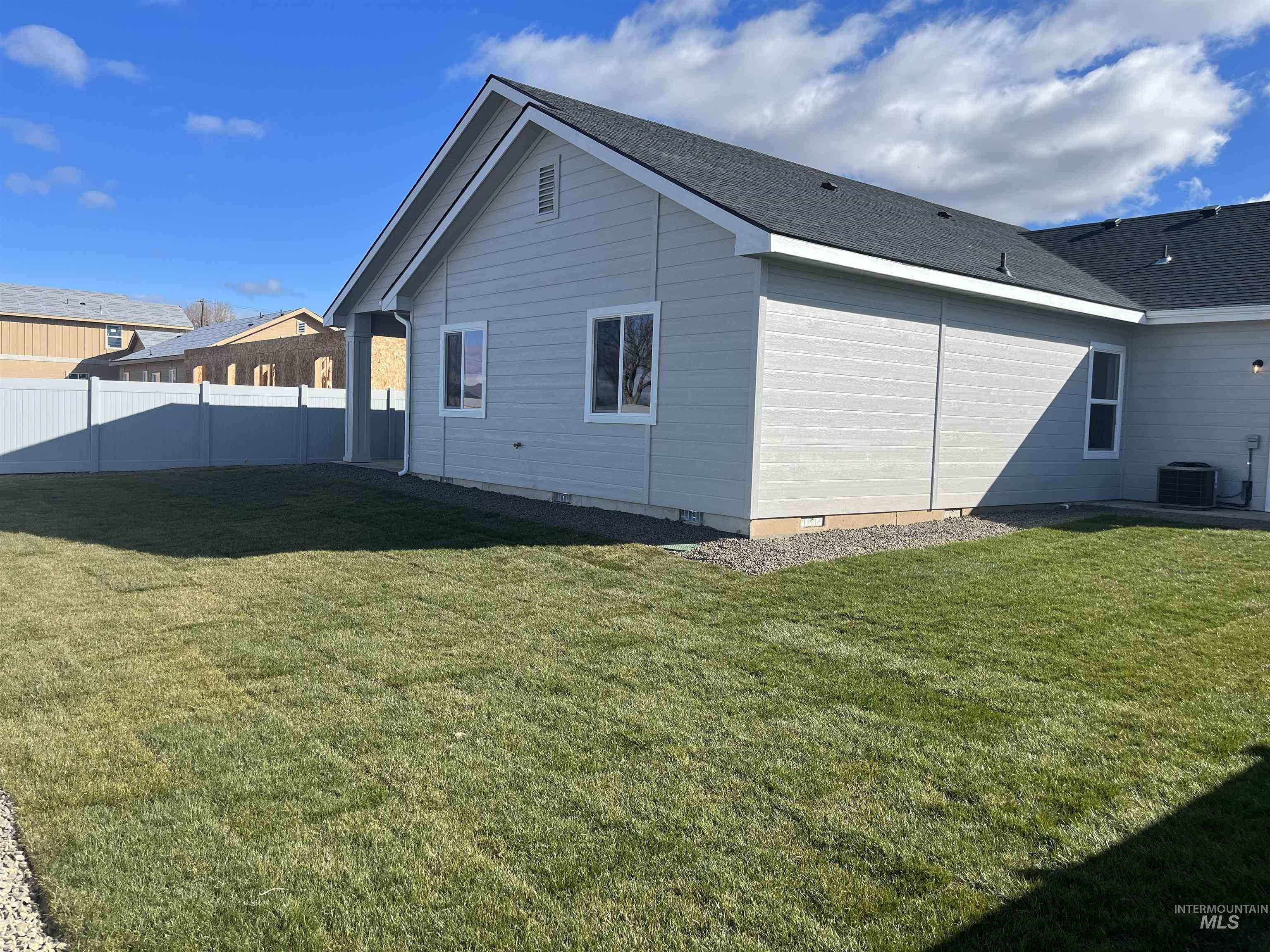 1615 Trail Way, Weiser, Idaho 83672, 3 Bedrooms, 2 Bathrooms, Residential For Sale, Price $359,900,MLS 98990499